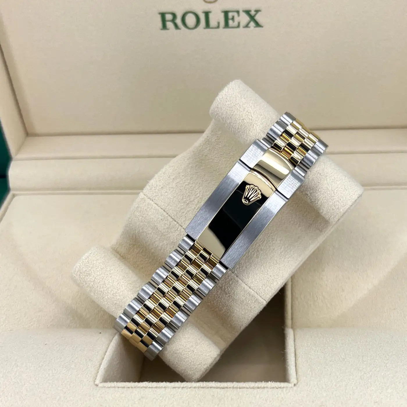 Rolex Datejust – Yellow Rolesor Sophistication with Wimbledon Slate Dial