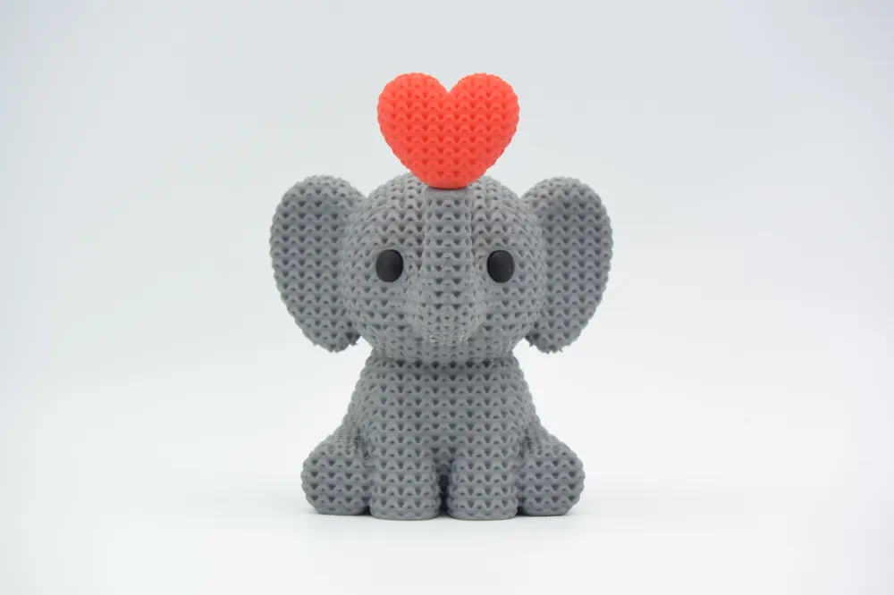 Elefante con corazon Tipo Crochet
