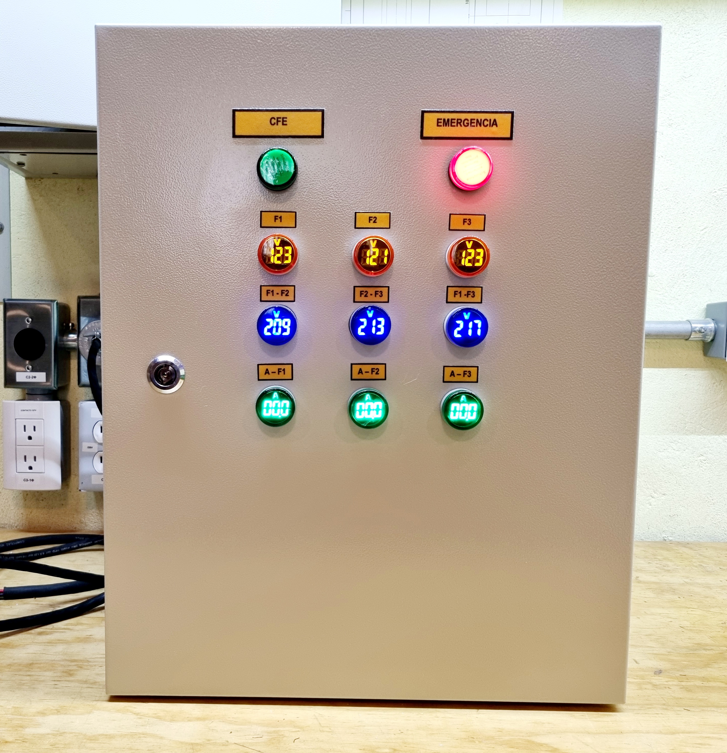 Interruptor De Transferencia Automática/manual 4p 100A 220VCA Aramada