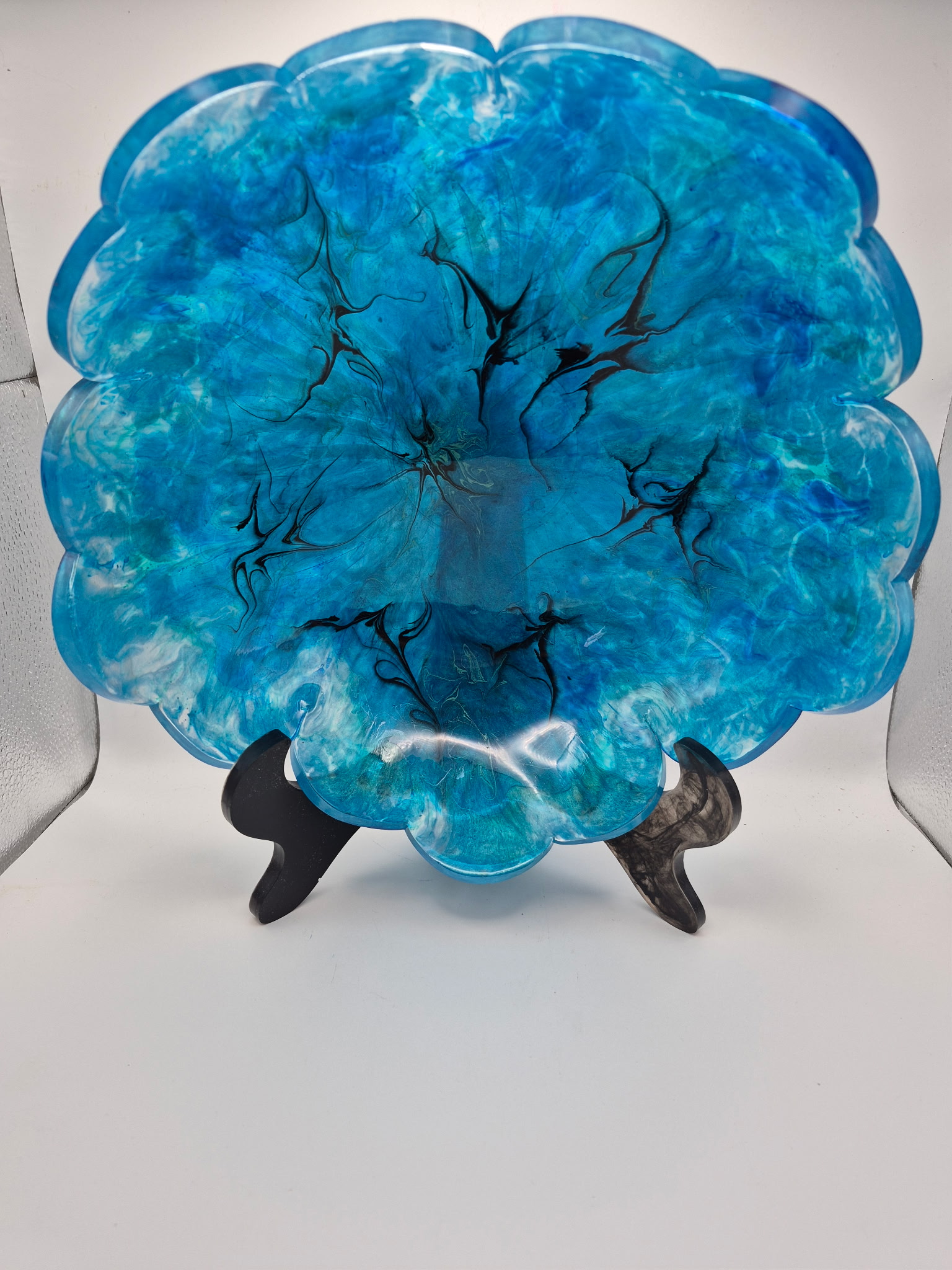 Blue Resin Decorative Plate