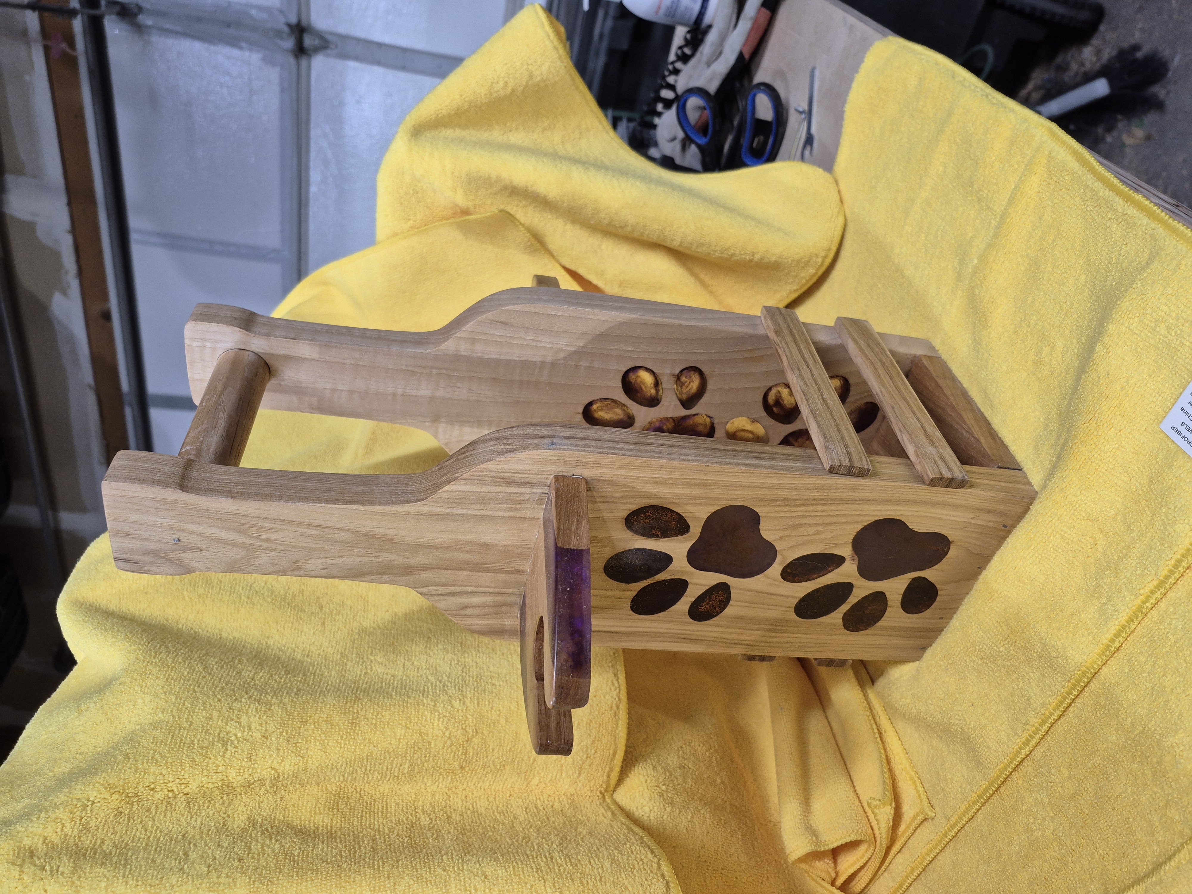 Wooden Paw Print Wine Caddy