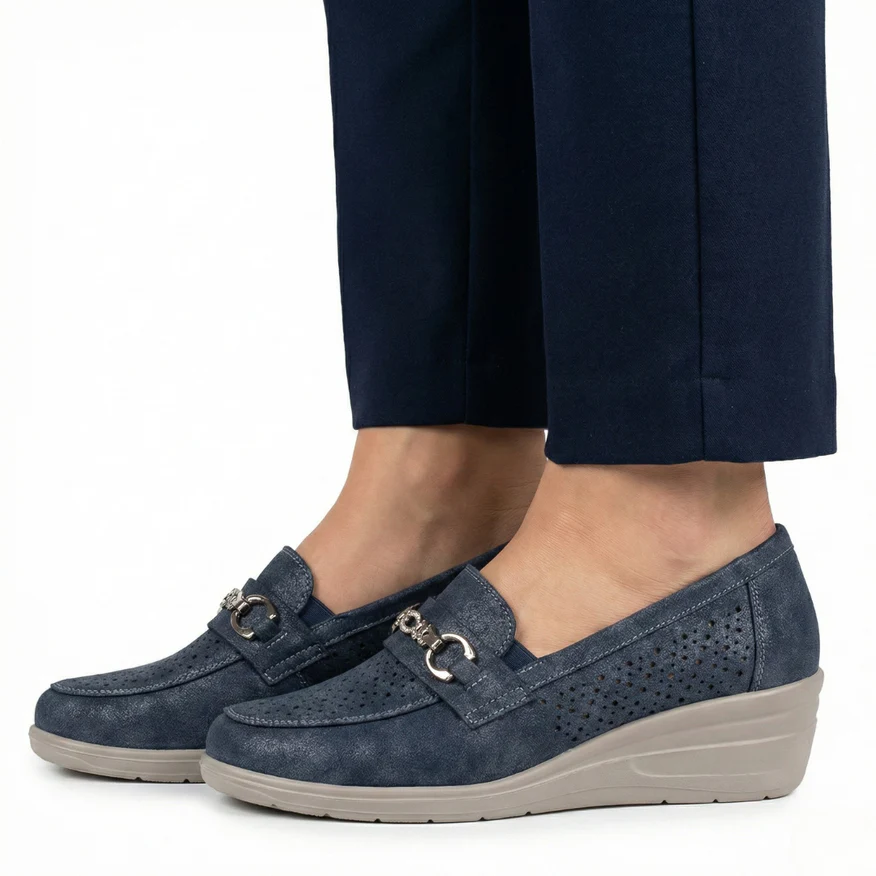 Comfortable women's moccasin