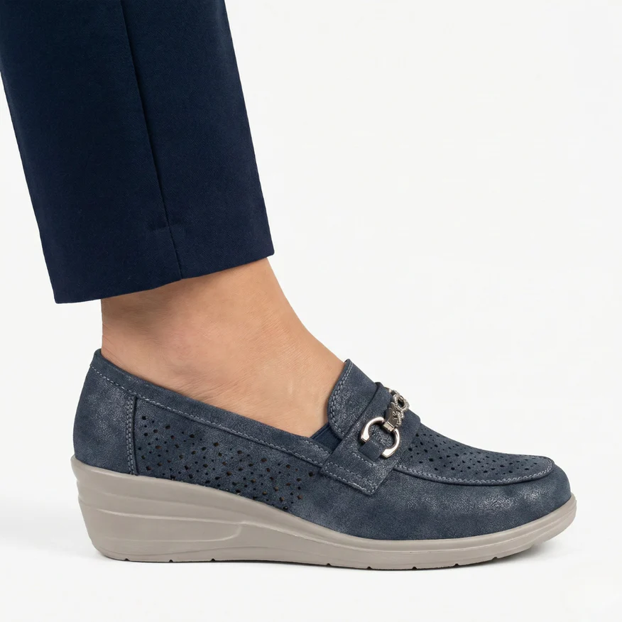 Comfortable women's moccasin