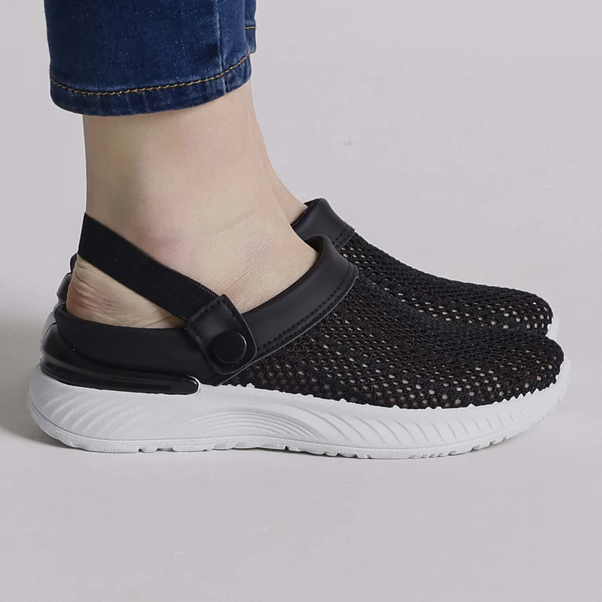 Comfortable women's saboot Black