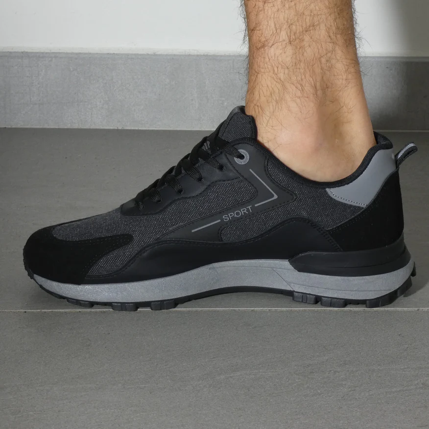 Sports men's shoes Black