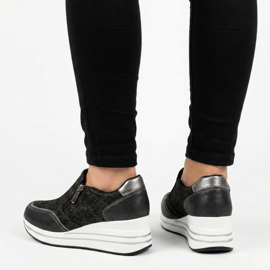 Comfortable dark gray women's shoe