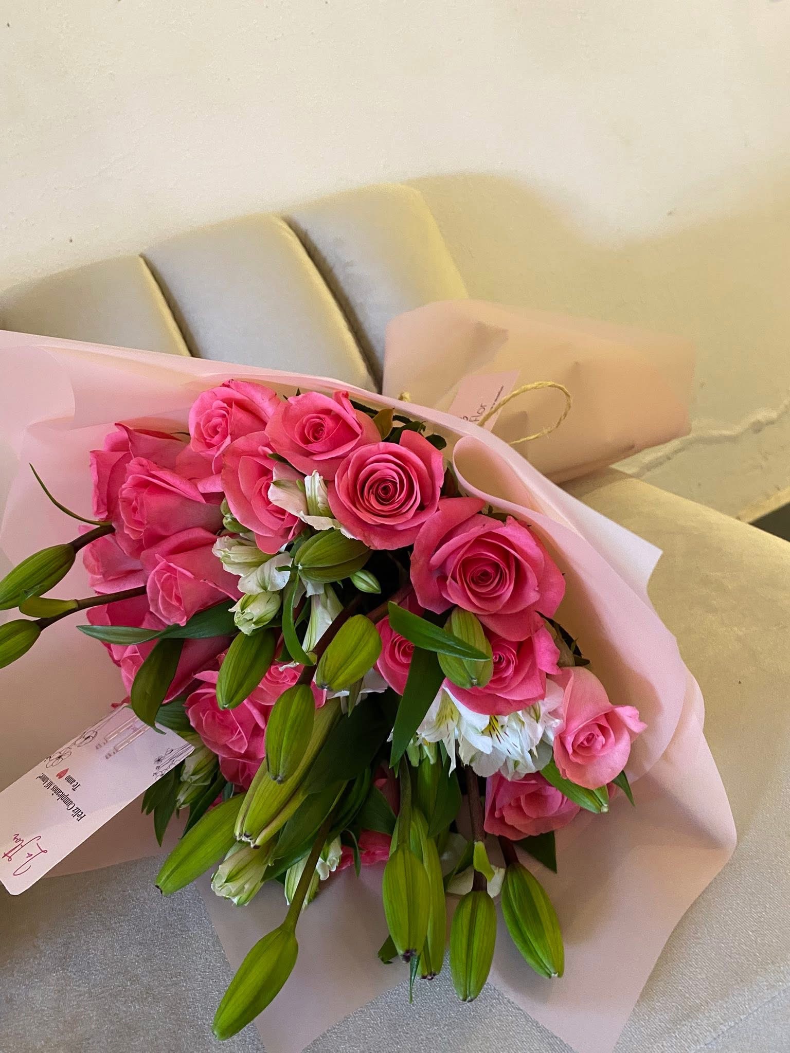 Bouquet de Rosas y Lirios