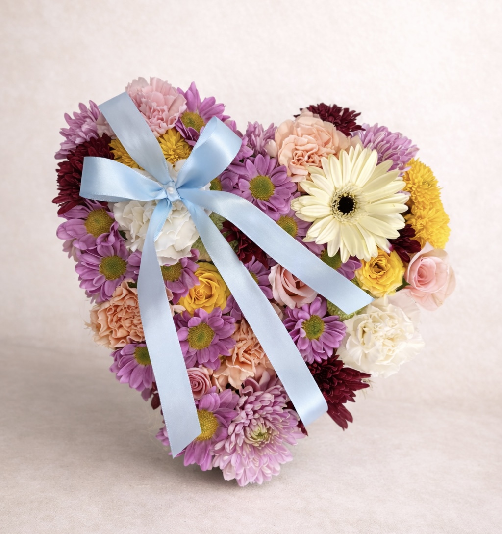 Arreglo Floral En Forma de Corazón