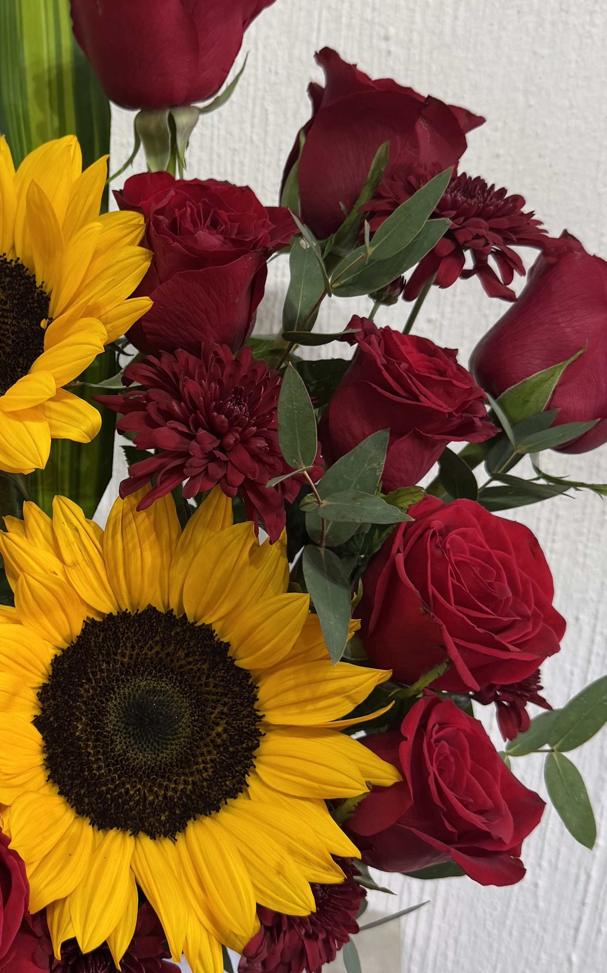 Arreglo de Girasoles Y Rosas