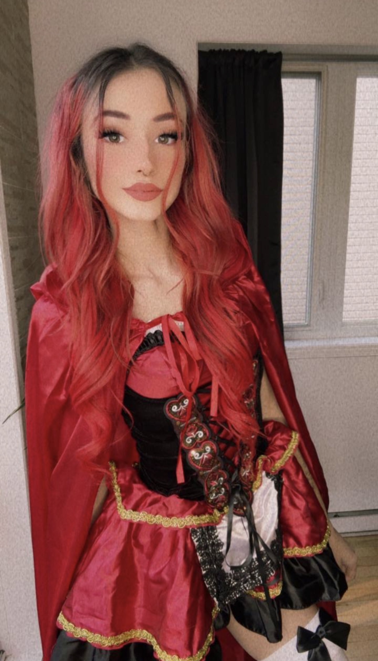 Vidéo Solo Chaperon rouge 5 min🐺