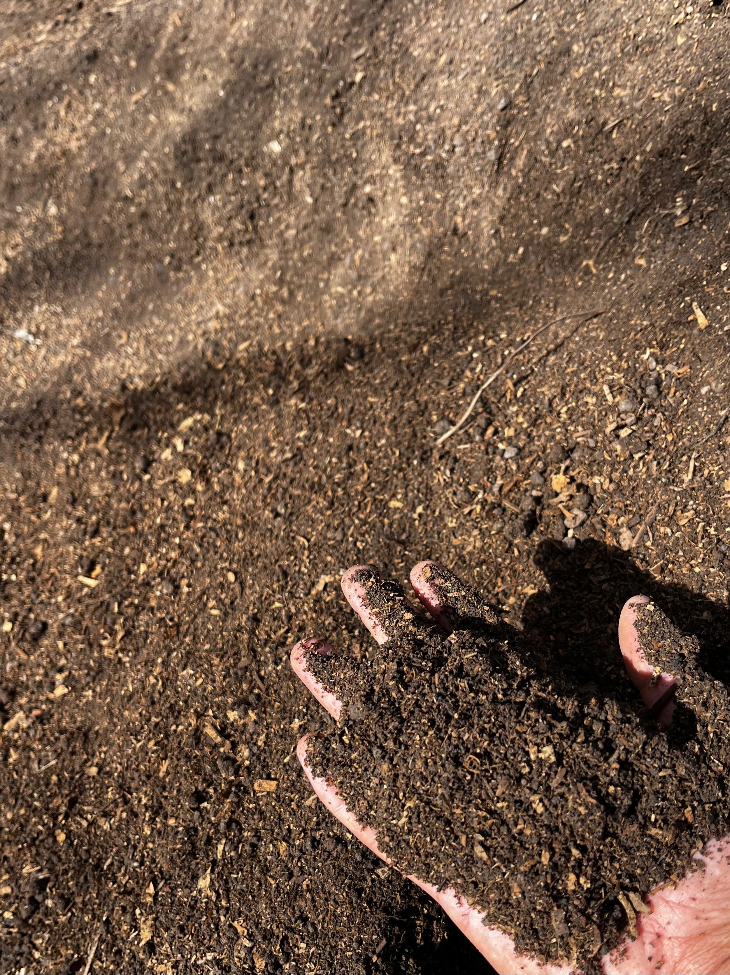 Bolsón de Tierra Negra Abonada por Metro Cubico