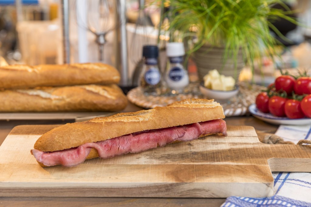 Belegd Broodje Basic: ham / jong belegen kaas / oude kaas / brie / kipfilet / rosbief