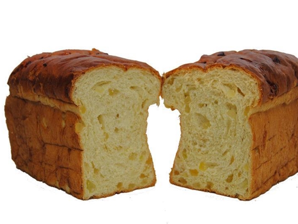 Sucadebrood, gesneden