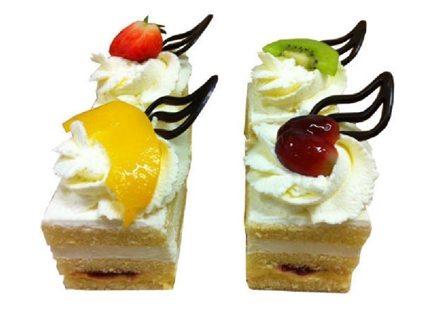 Petit four (slagroom) 1 stuks