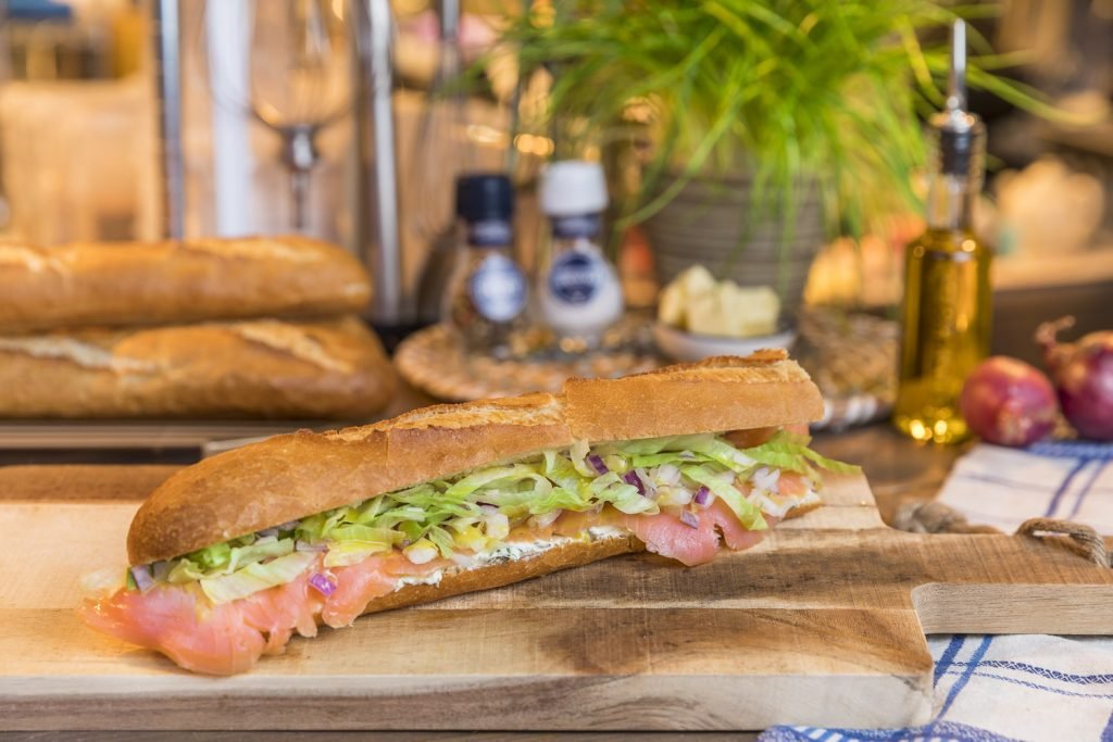 Belegd broodje gerookte zalm