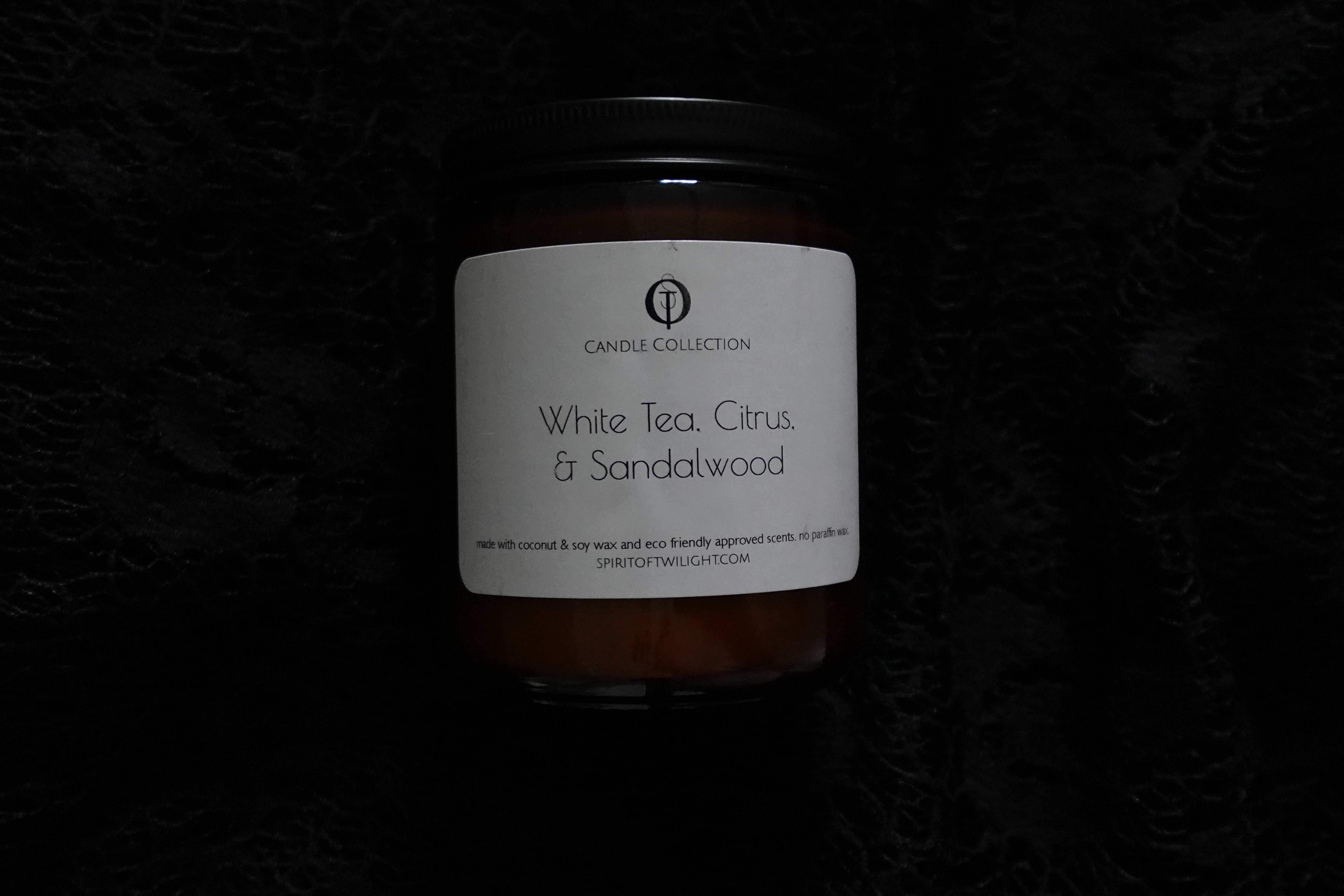 White Tea, Citrus, & Sandalwood 8oz Candle