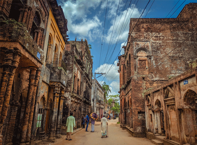 Dhaka & Sonargaon Tour: 3 Days of Ancient Capitals