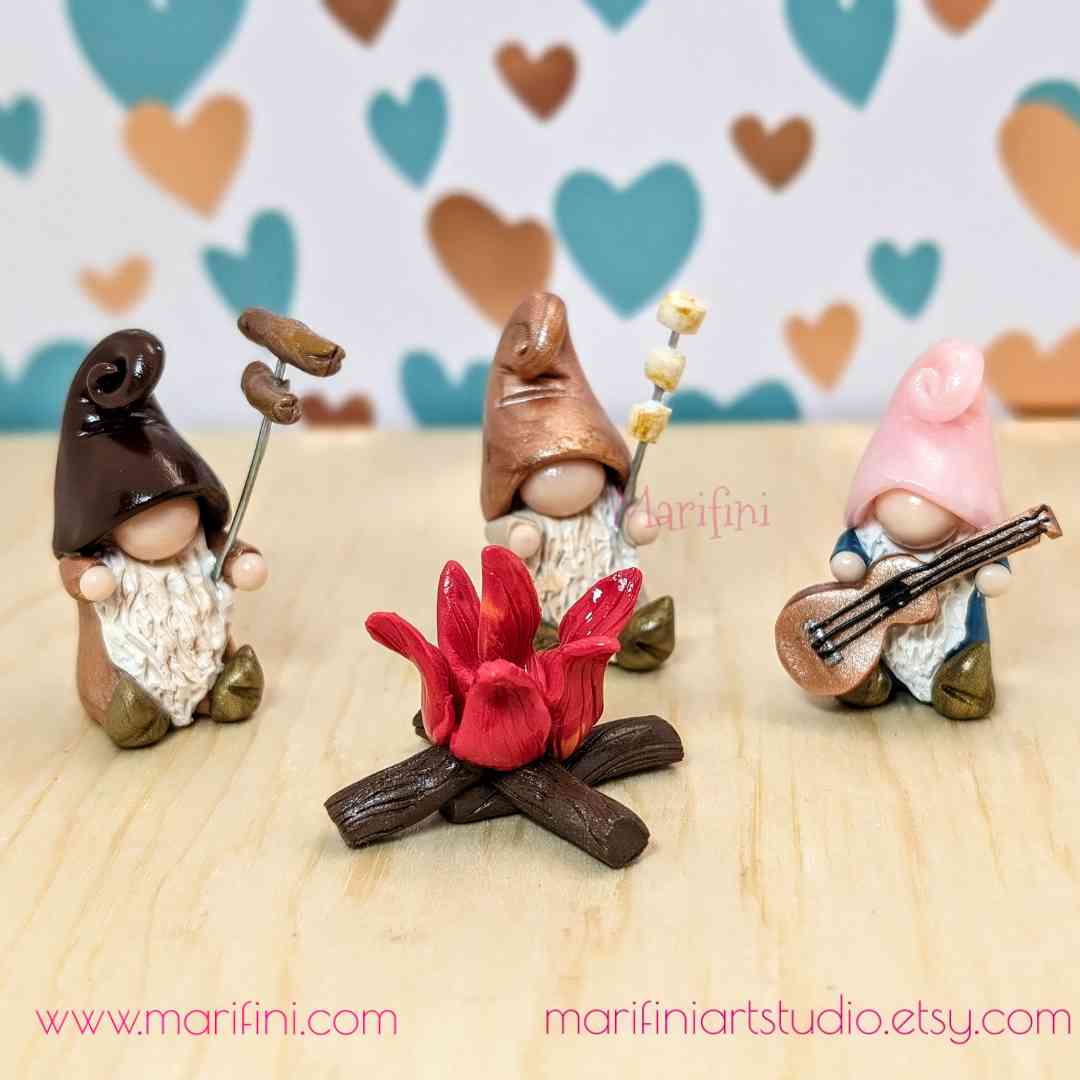 Camping Gnomes: Campfire Scene