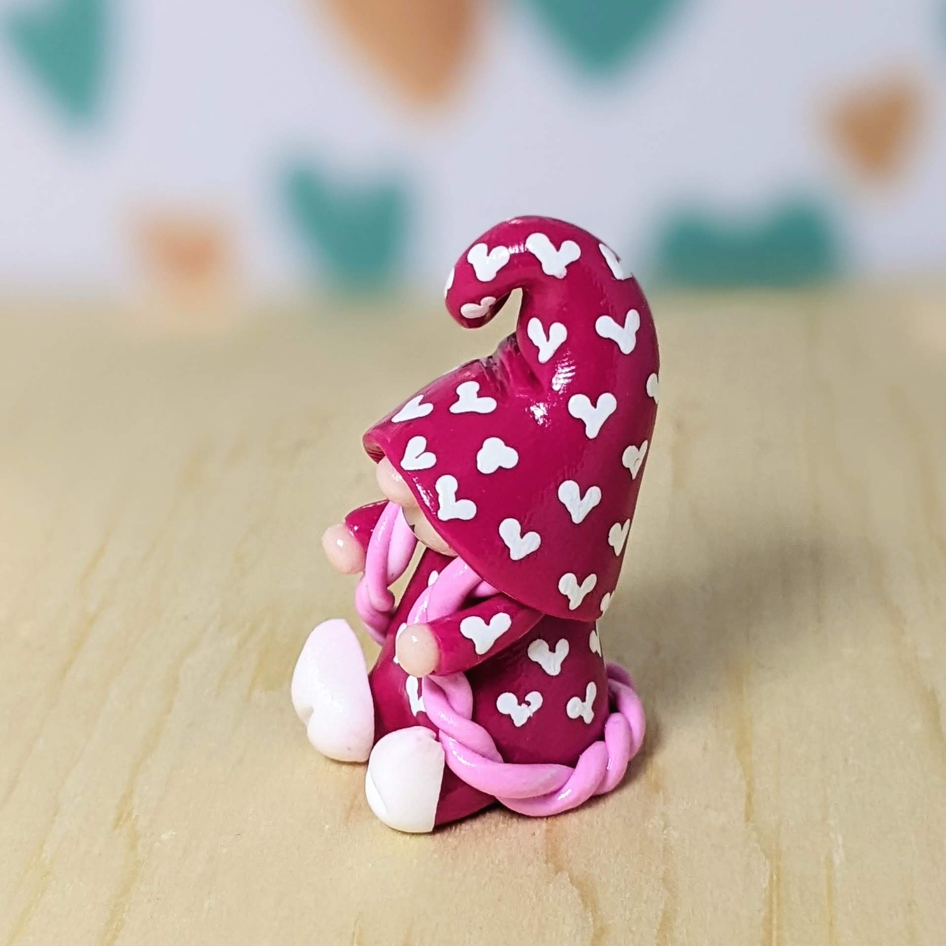 Girl Gnome: Pink Hearts