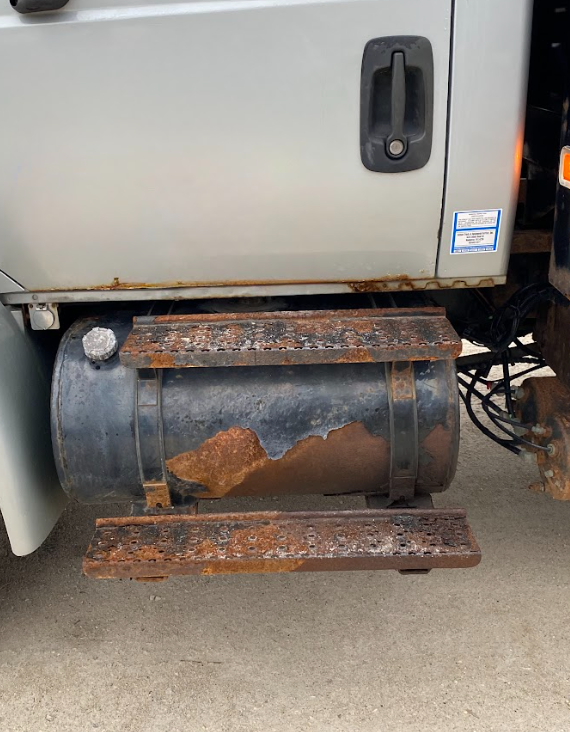 2004 International 4300 SBA 4X2 Dump Truck