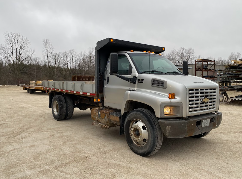2003 Chevrolet 6500 Dump Truck