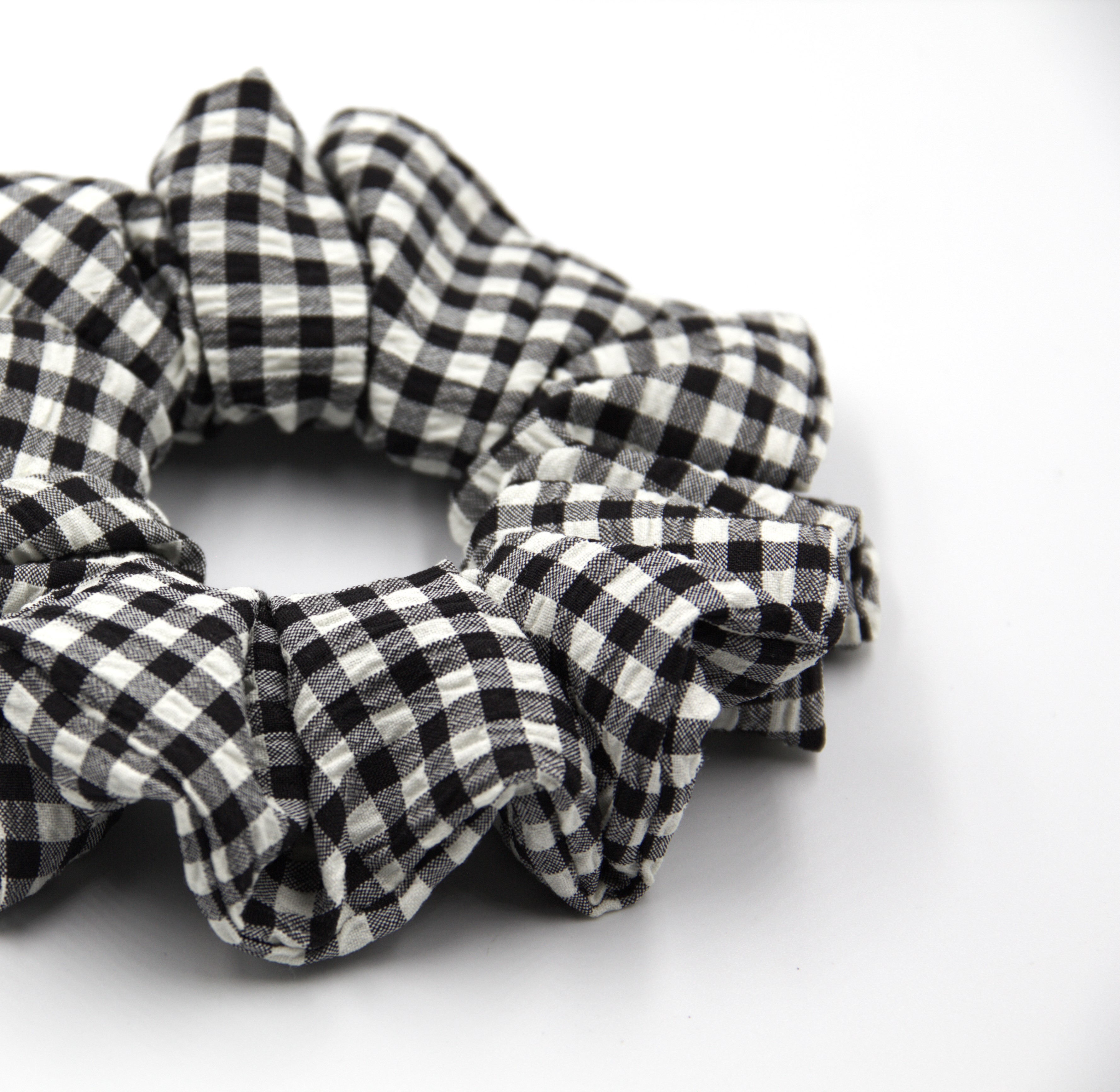 GINGHAM BLACK