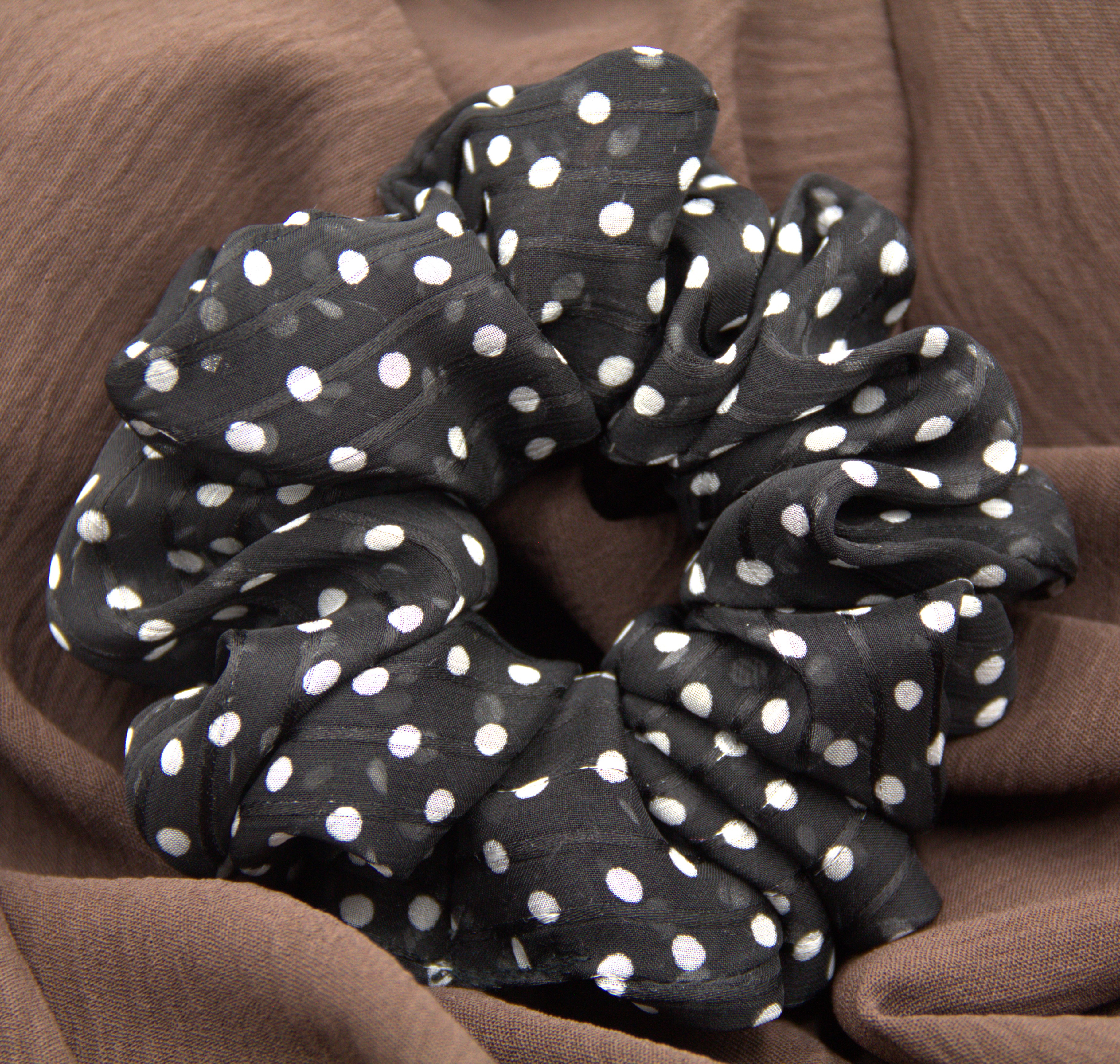 POLKADOT BLACK ORGANZA