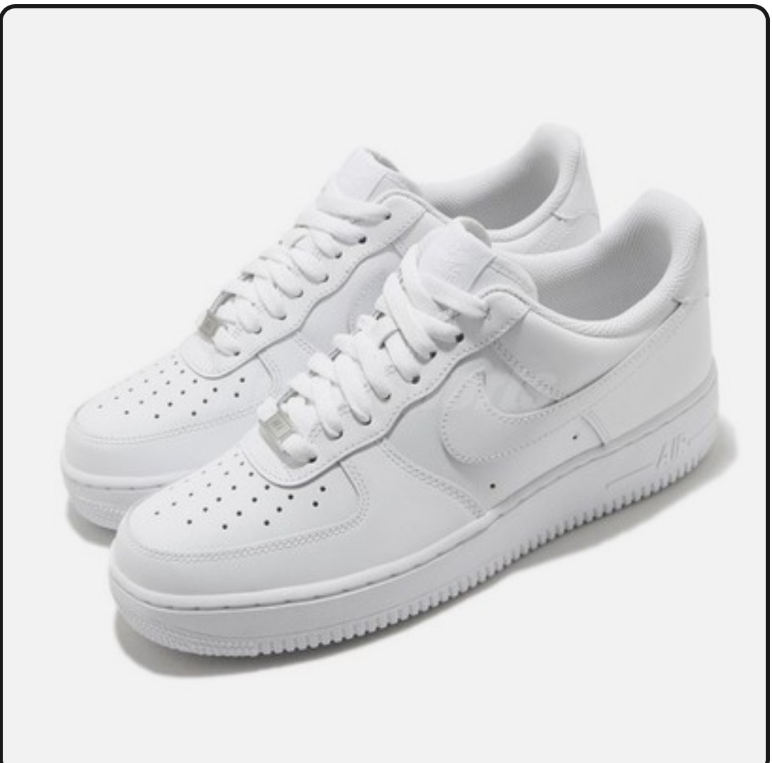 AIR FORCE 1 White Classic Sneakers 
