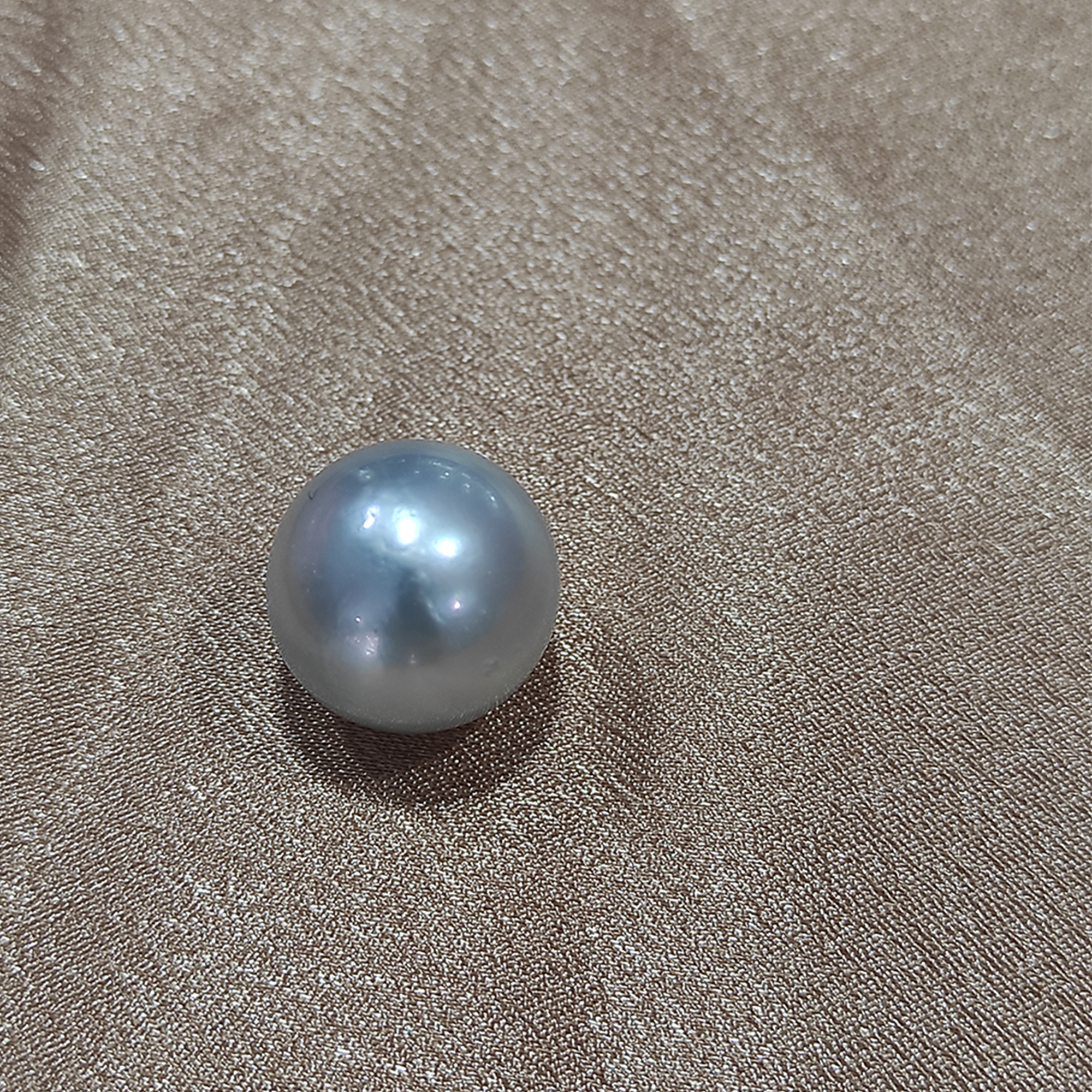 White South Sea Pearl