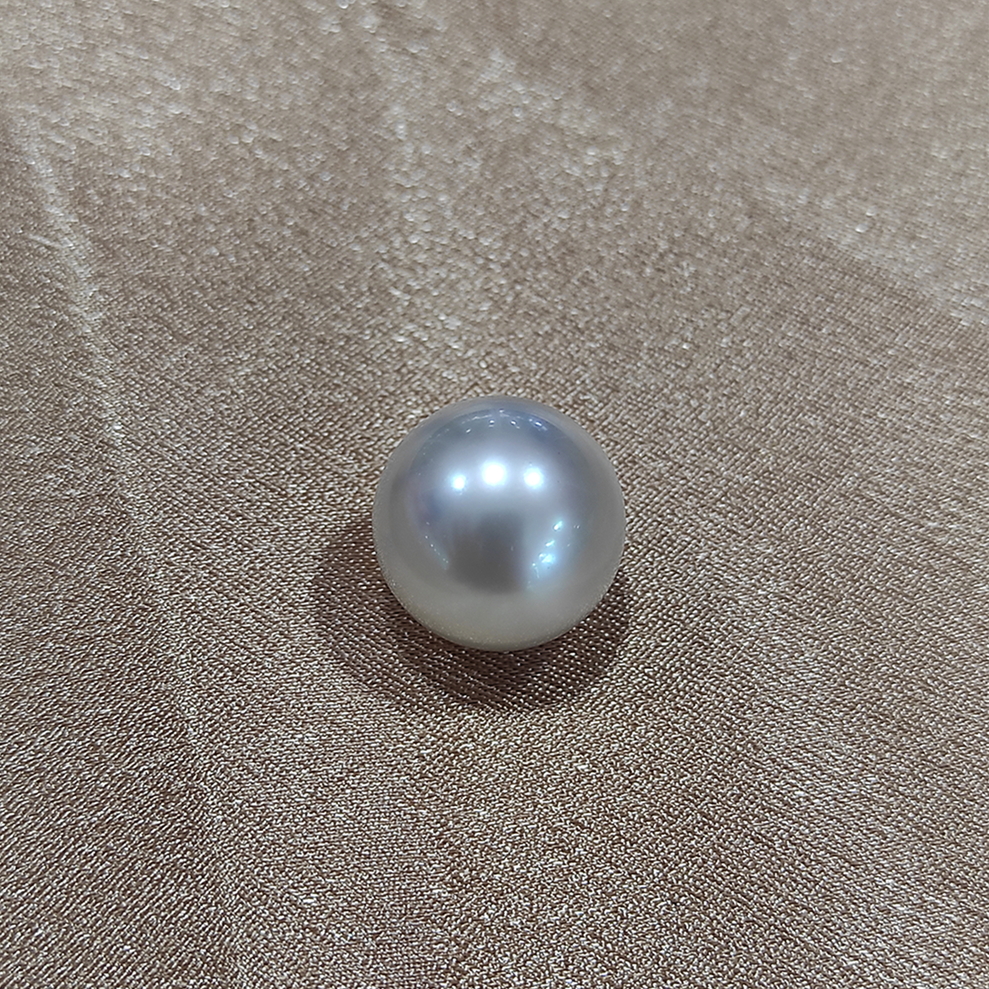White South Sea Pearl