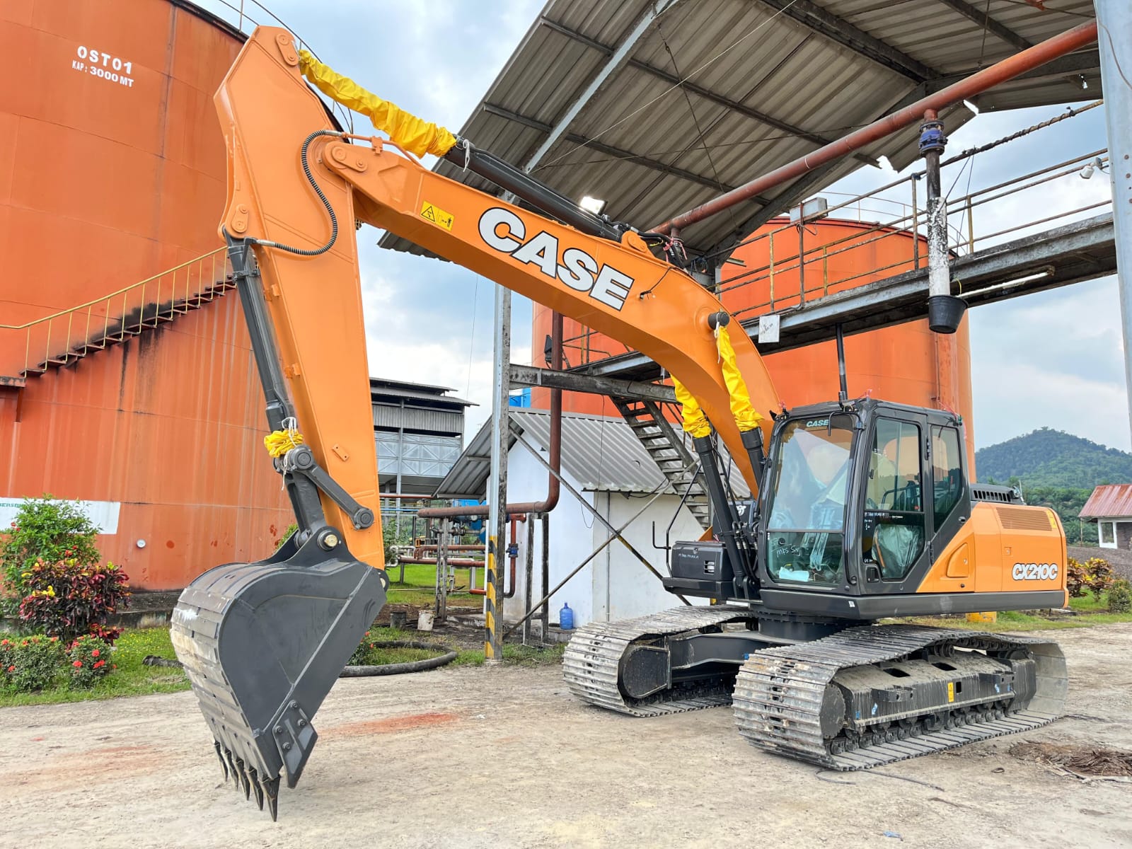 Excavator Rental Service