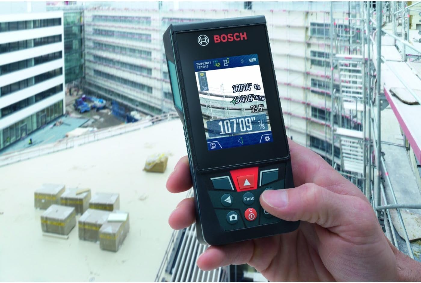BOSCH GLM400C 400 Ft Blaze Outdoor Connected Laser Measure with Viewfinder, Includes 3 AA Batteries, Hand Strap, & Pouch
