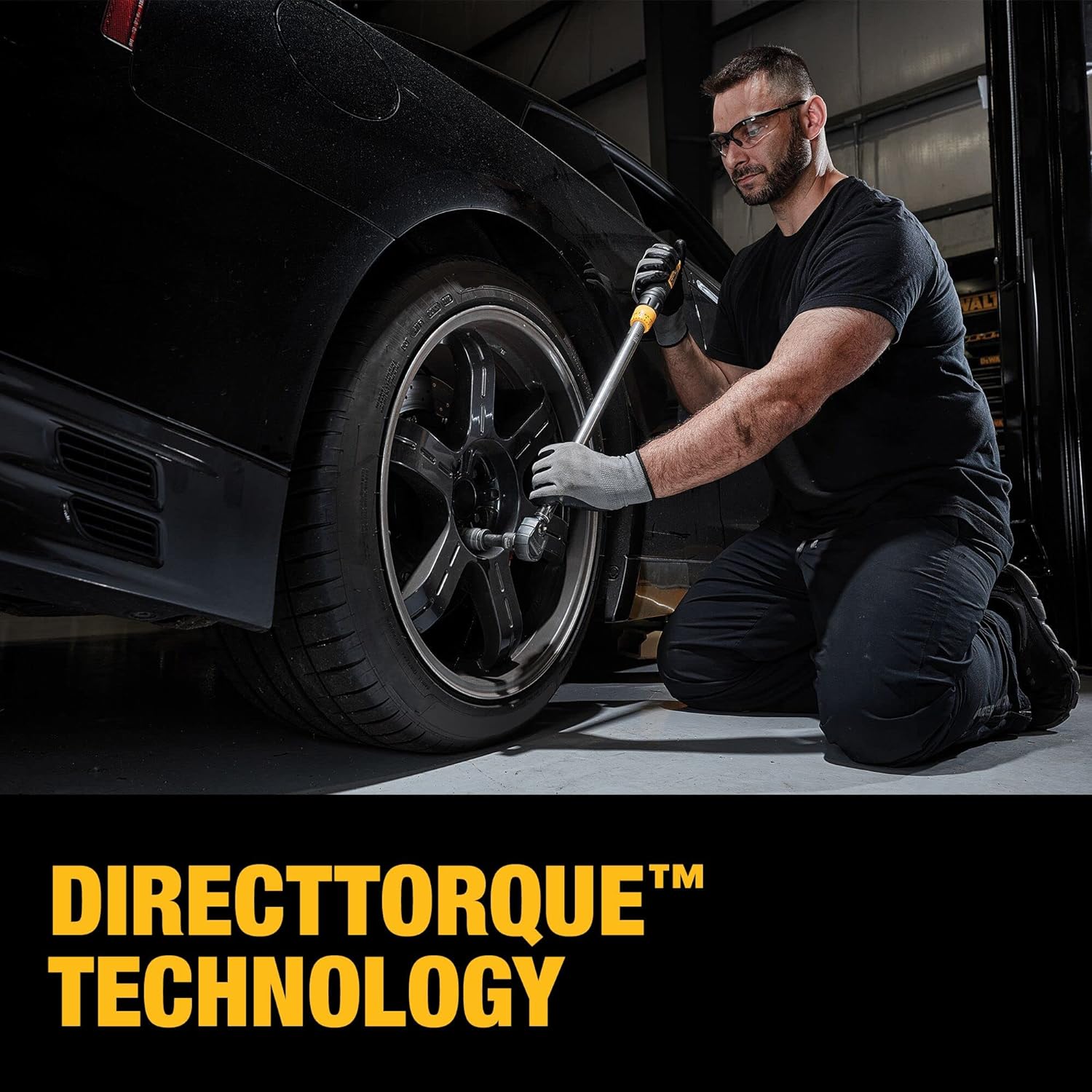 DEWALT Torque Wrench Tool Set, Tire Change Kit, 50-250 FT-LB, 12 Piece with Storage Case (DWMT45012)