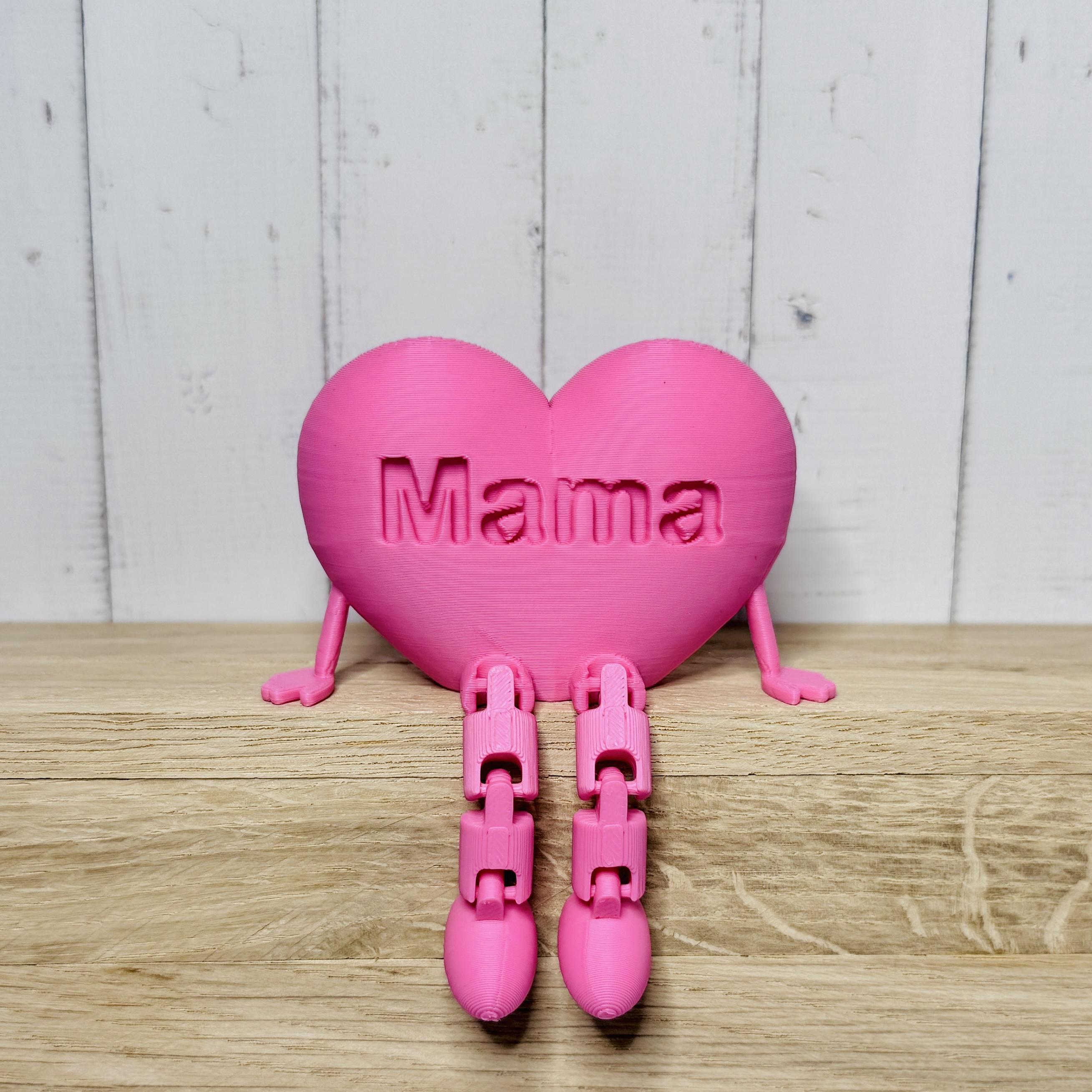 Deko-Herz „Mama“ aus dem 3D-Drucker in rosa - liebevolles Herz für deine Mama | Kantenhocker | Ecke