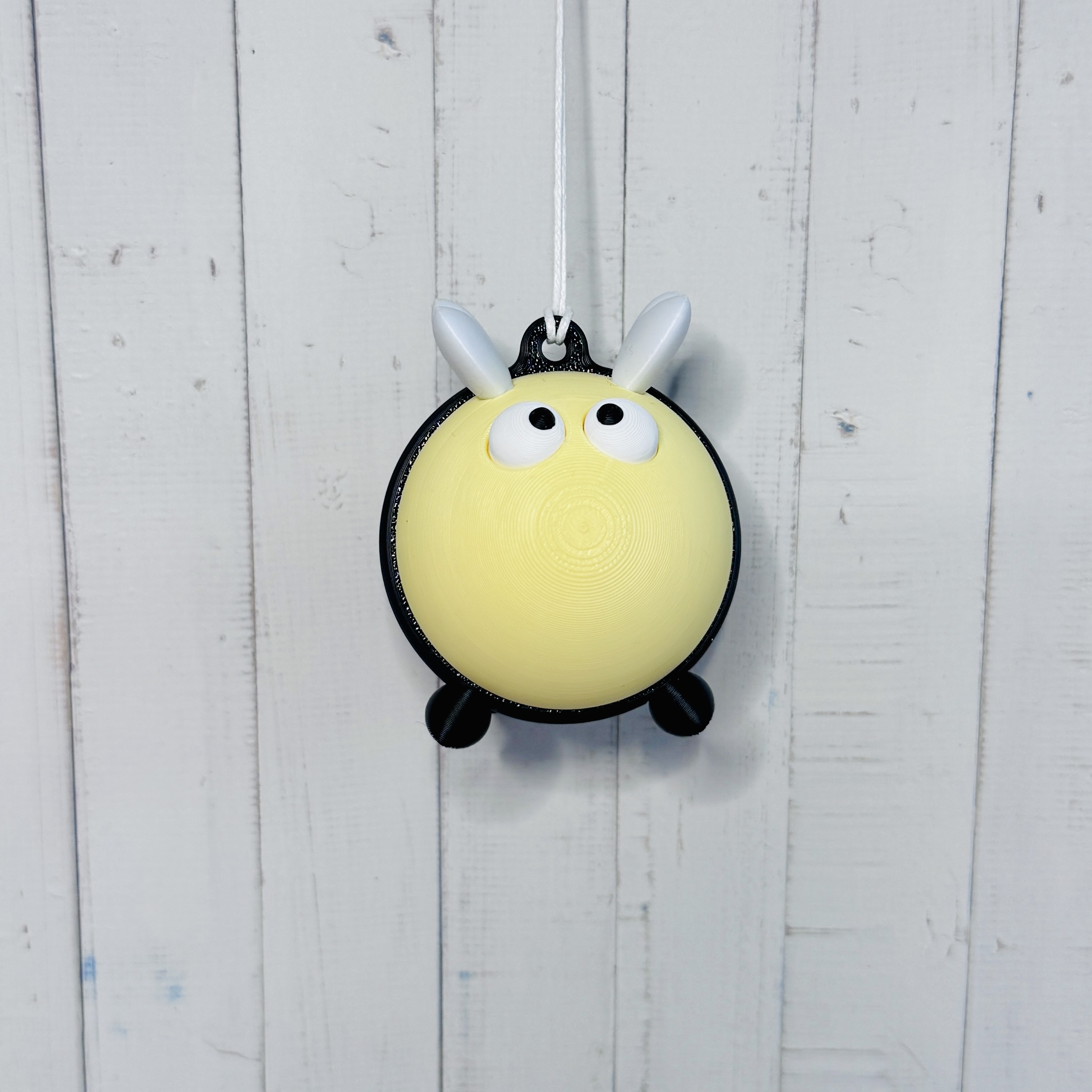 Der kleine „Horstie“ – die lustige Hummel in gelb-schwarz als Anhänger für Ihr liebevolles Zuhause - Indoor