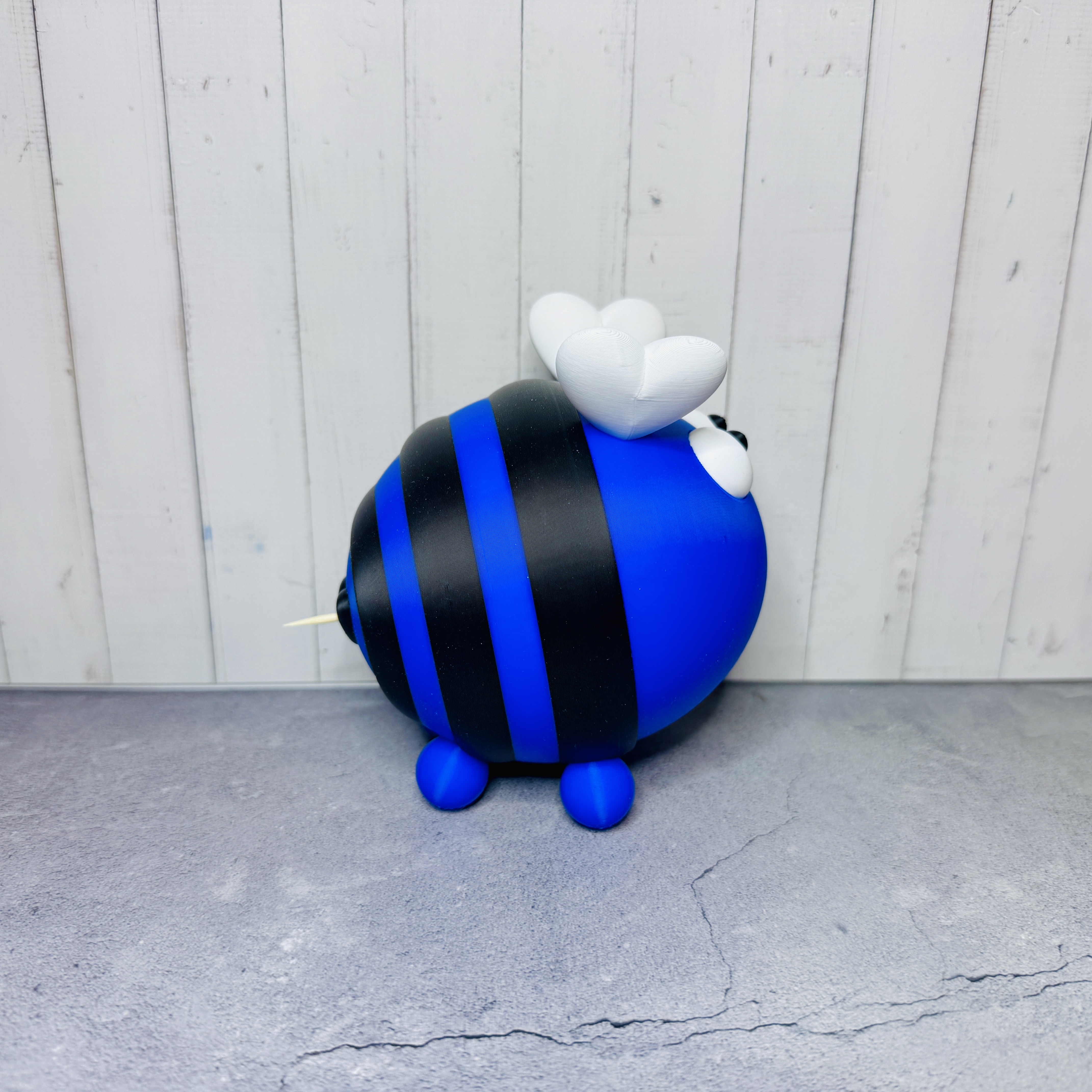 Zahnstocher Spender Hummel Biene “Horstie" - 3D gedruckt - auch was für Fußballfans schwarz-blau