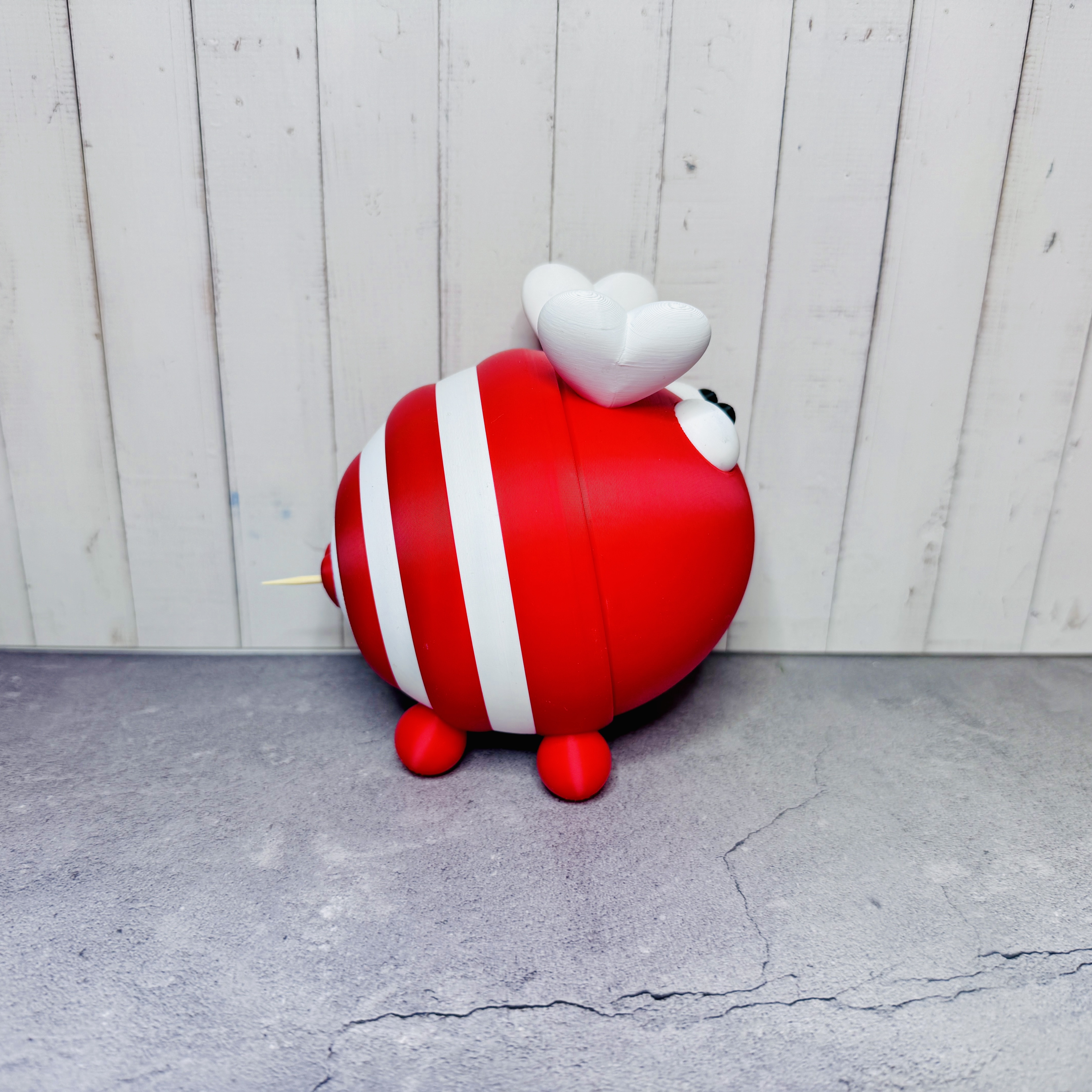 Zahnstocher Spender Hummel Biene “Horstie" - 3D gedruckt - auch was für Fußballfans rot-weiß