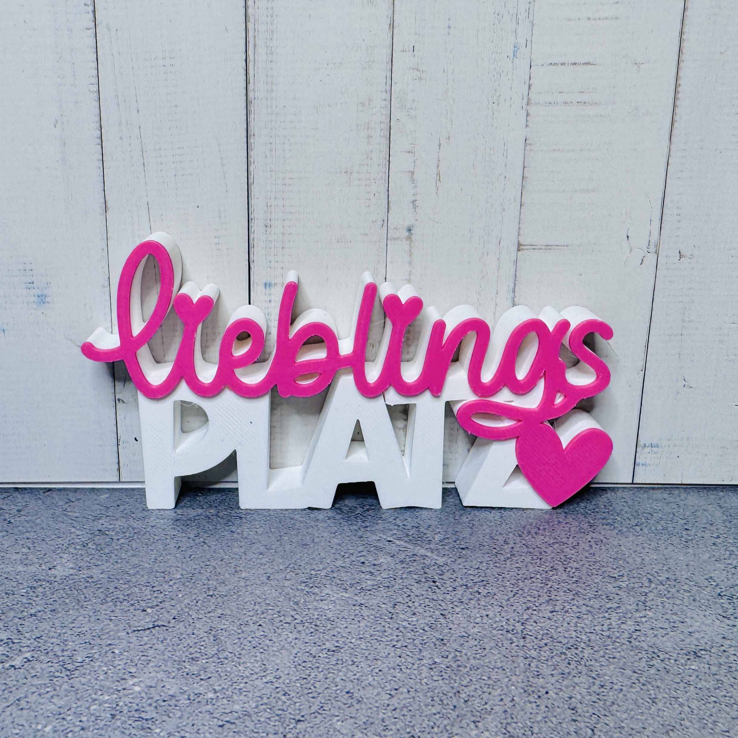 Lieblingsplatz – ein kleiner Satz in weiß und pink für deine Wohlfühloase