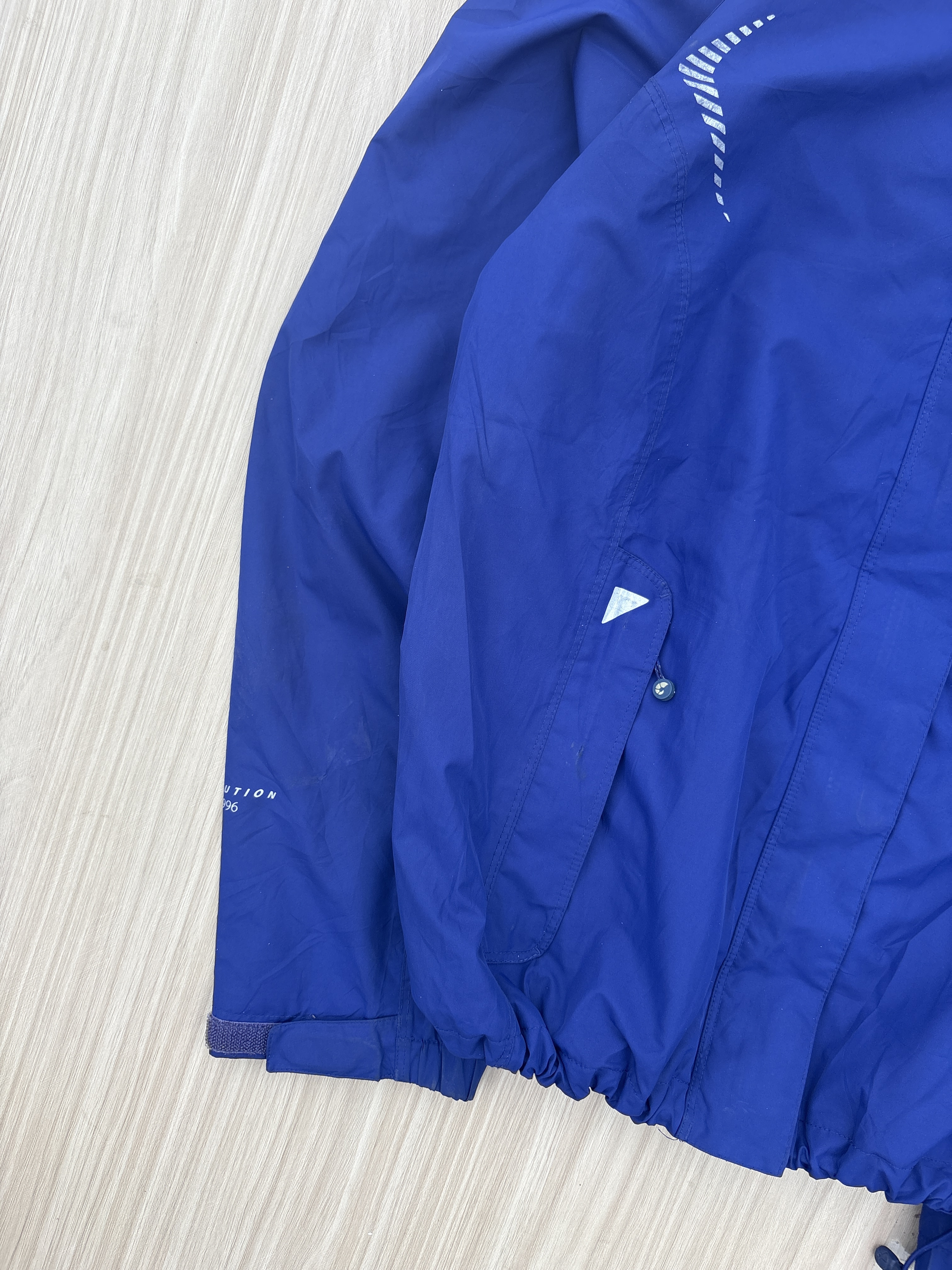 NEPA Gorpcore Wind - Breaker 