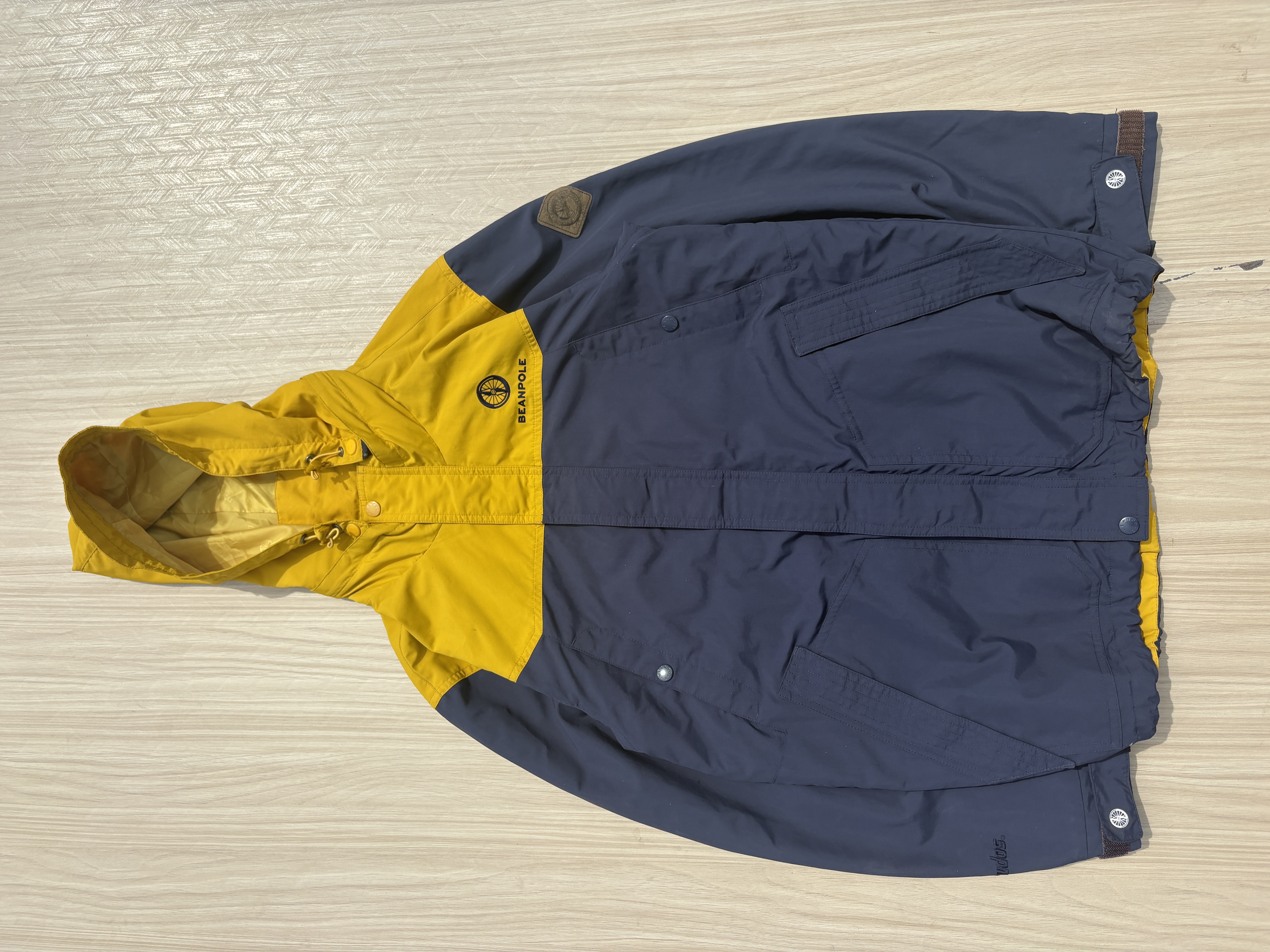 Bean Pole Gorpcore Wind-Breaker