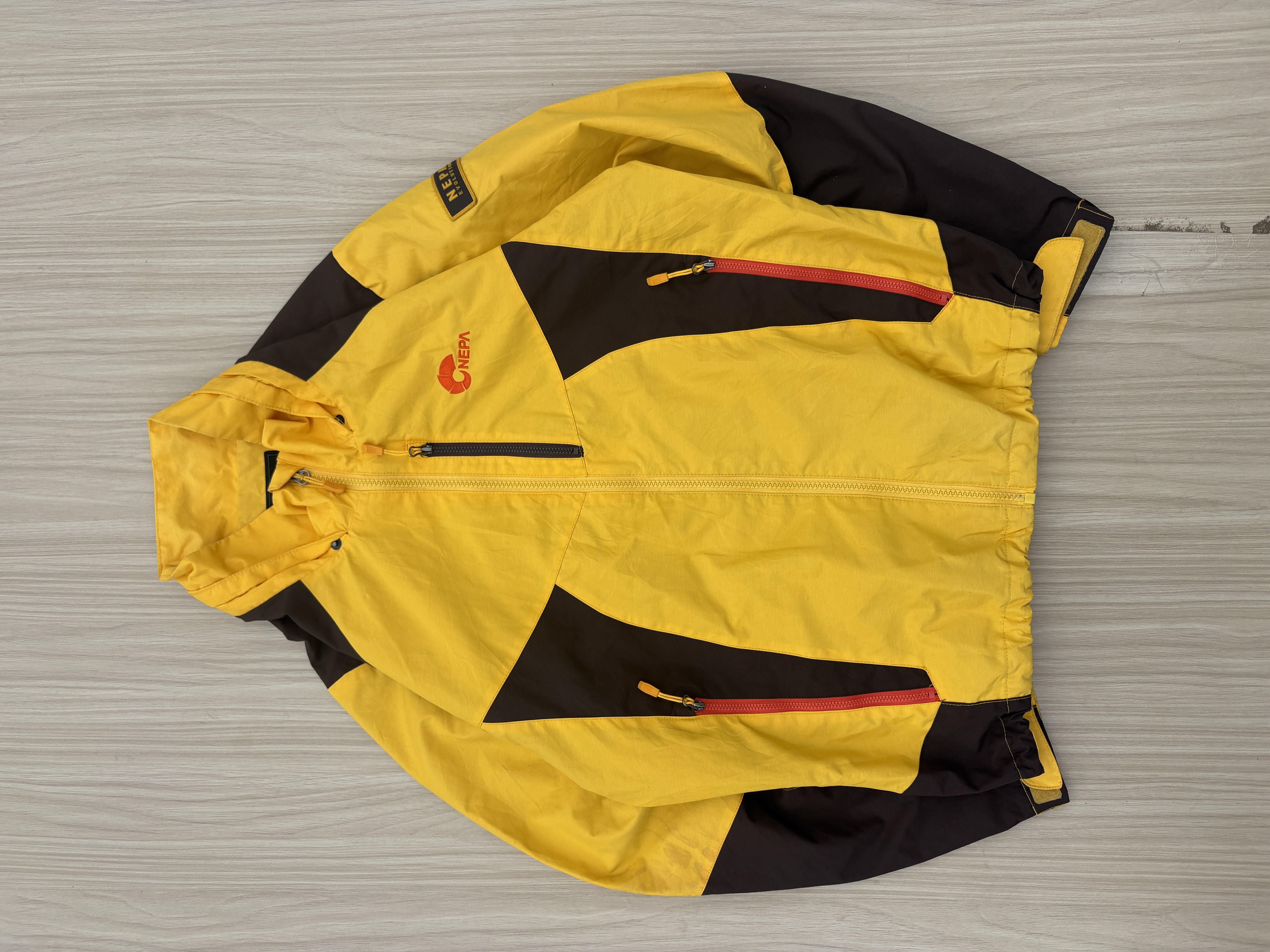 NEPA Gorpcore Wind-Breaker 