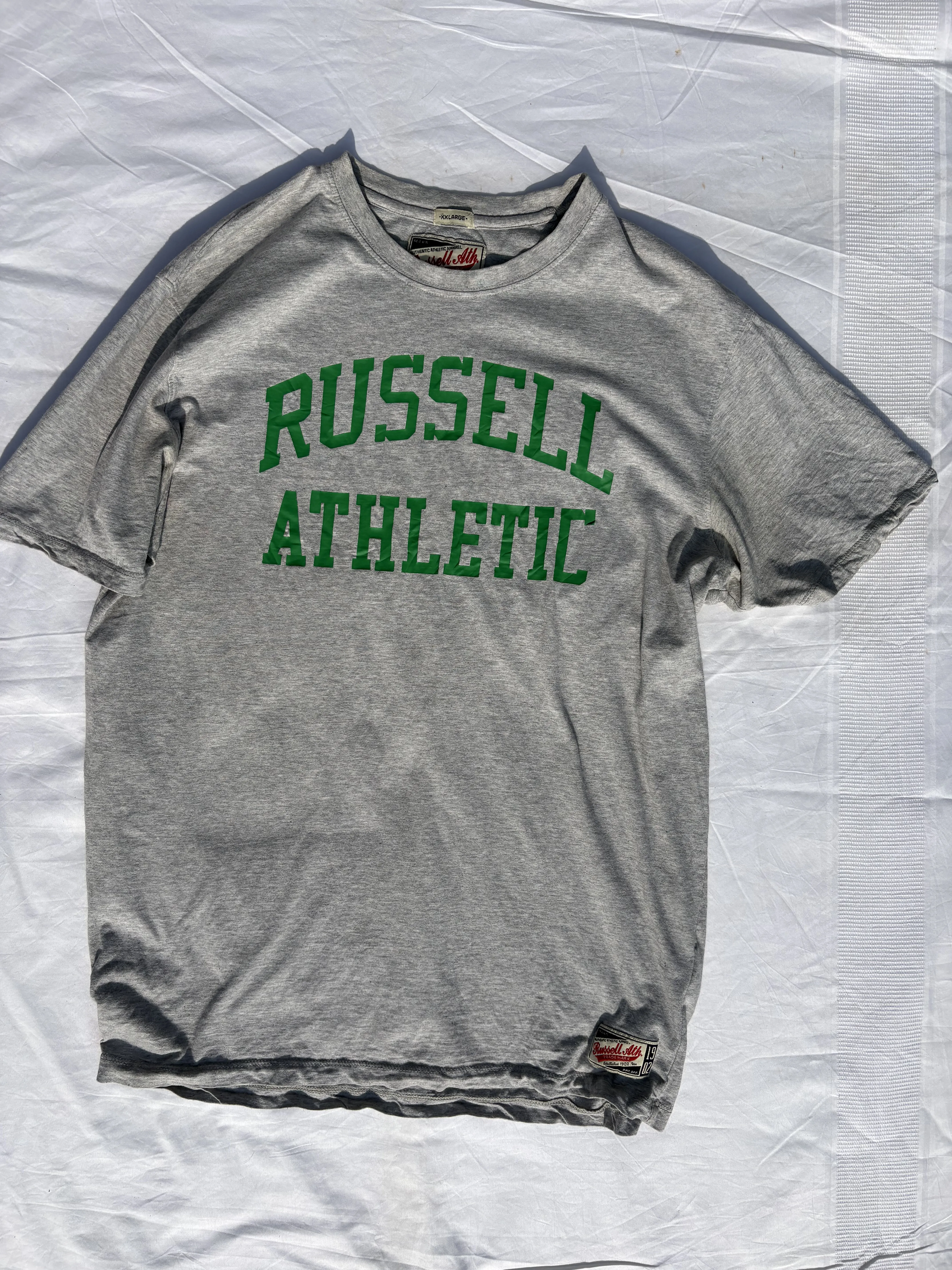 Russell Athletic Heather Grey Graphic T-shirt (XL)