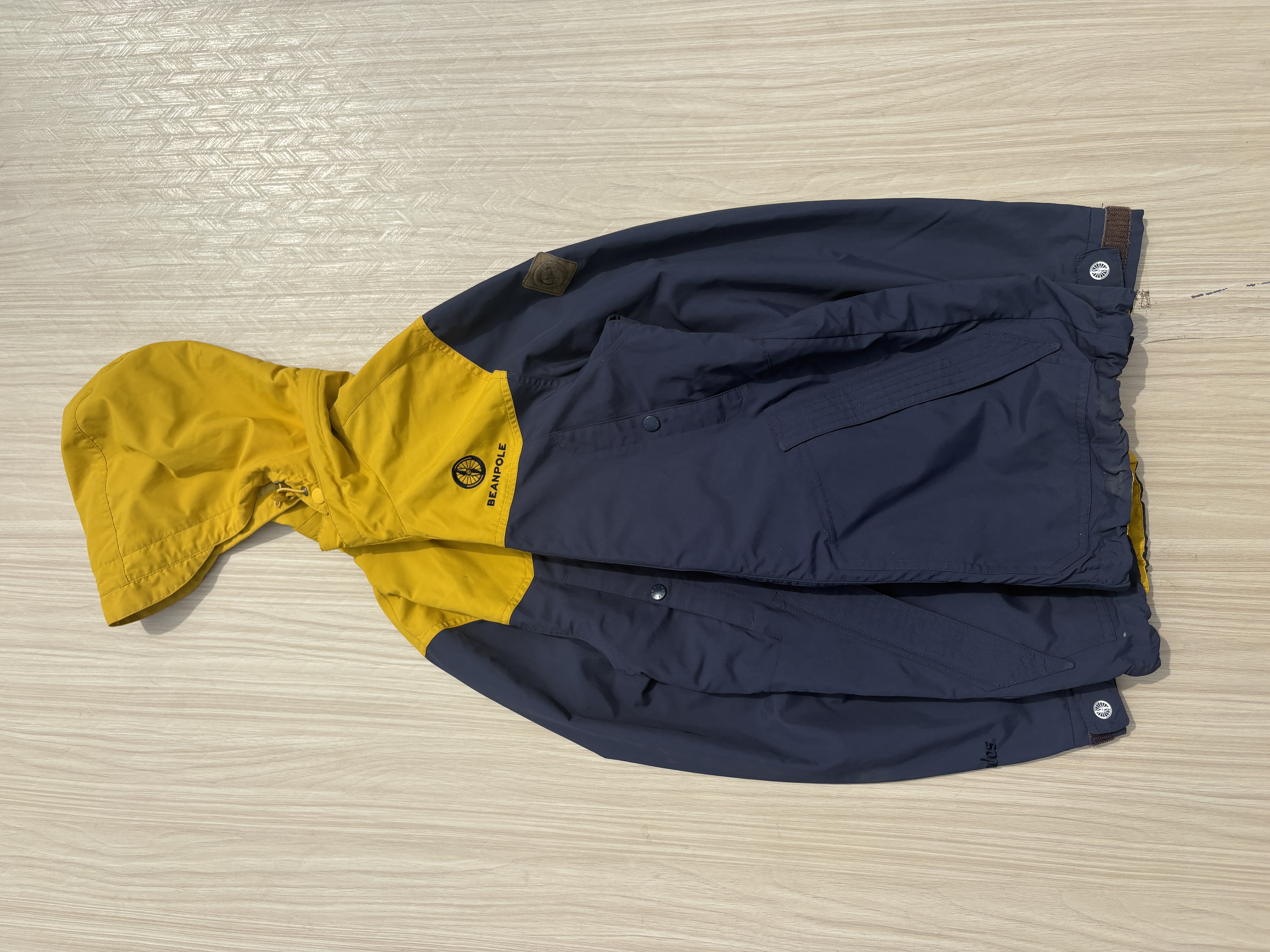 Bean Pole Gorpcore Wind-Breaker