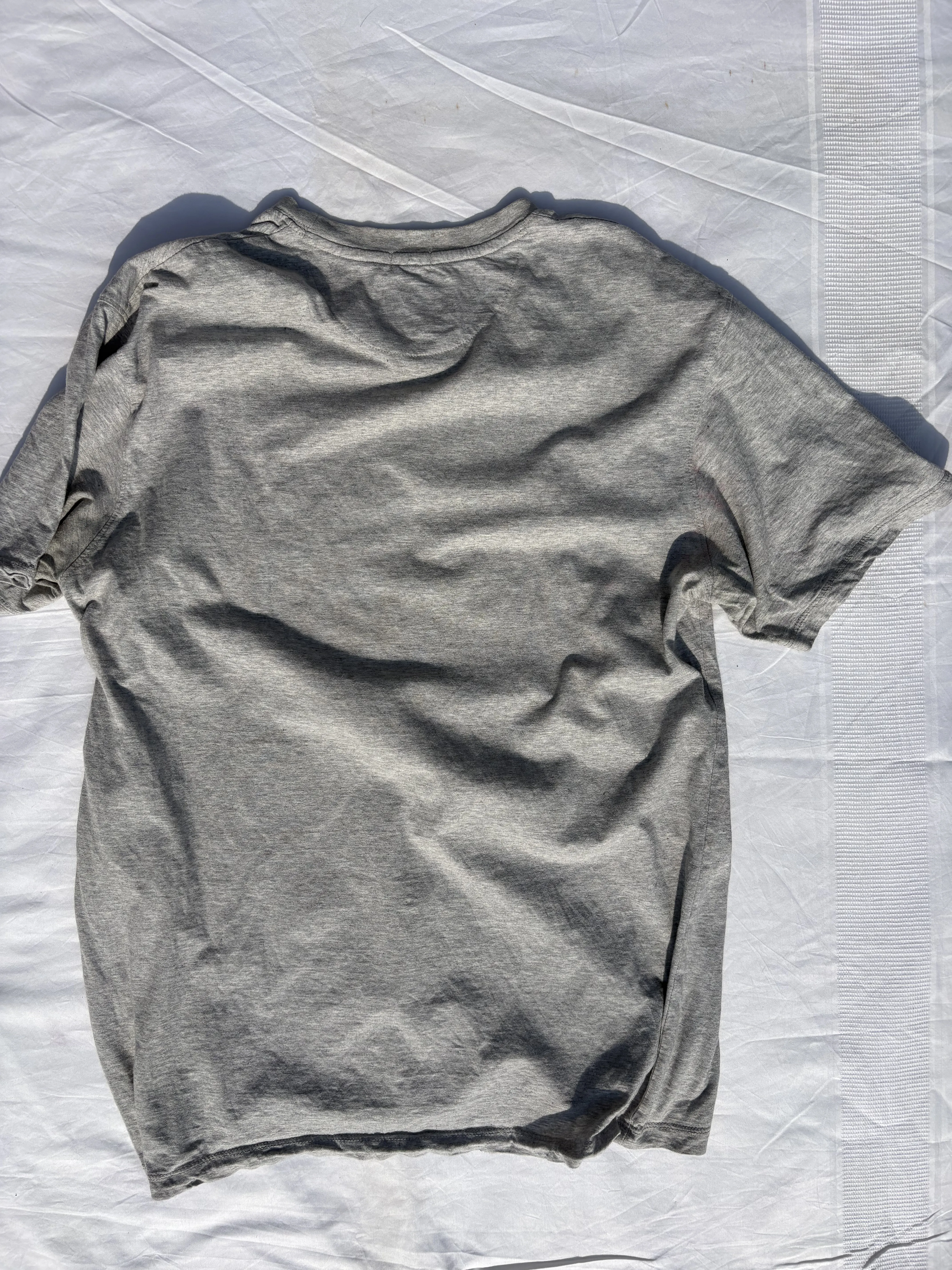 Russell Athletic Heather Grey Graphic T-shirt (XL)