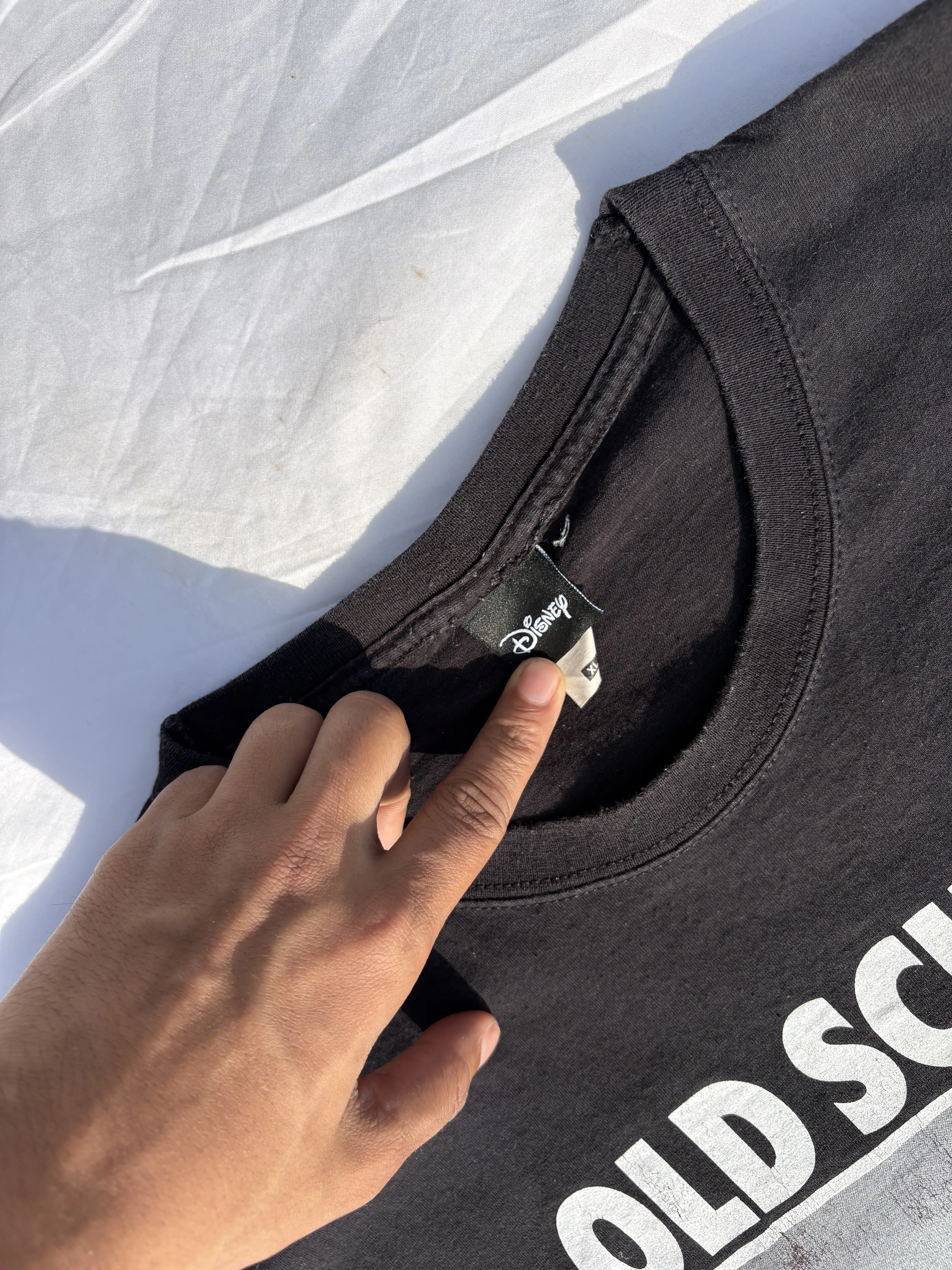 Disney Old School Gang Graphic T-shirt (XL)