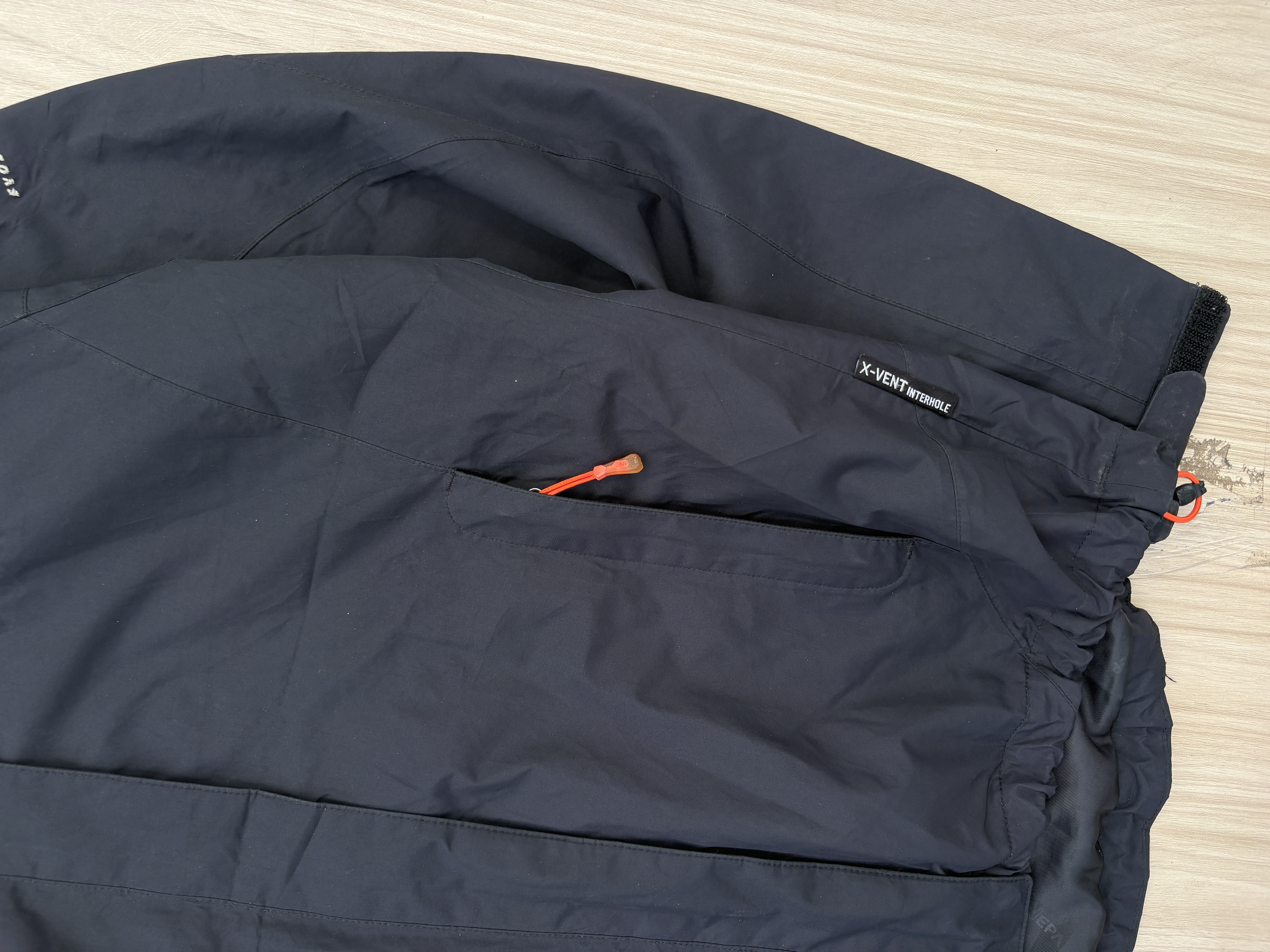 NEPA Gorpcore Wind-Breaker 