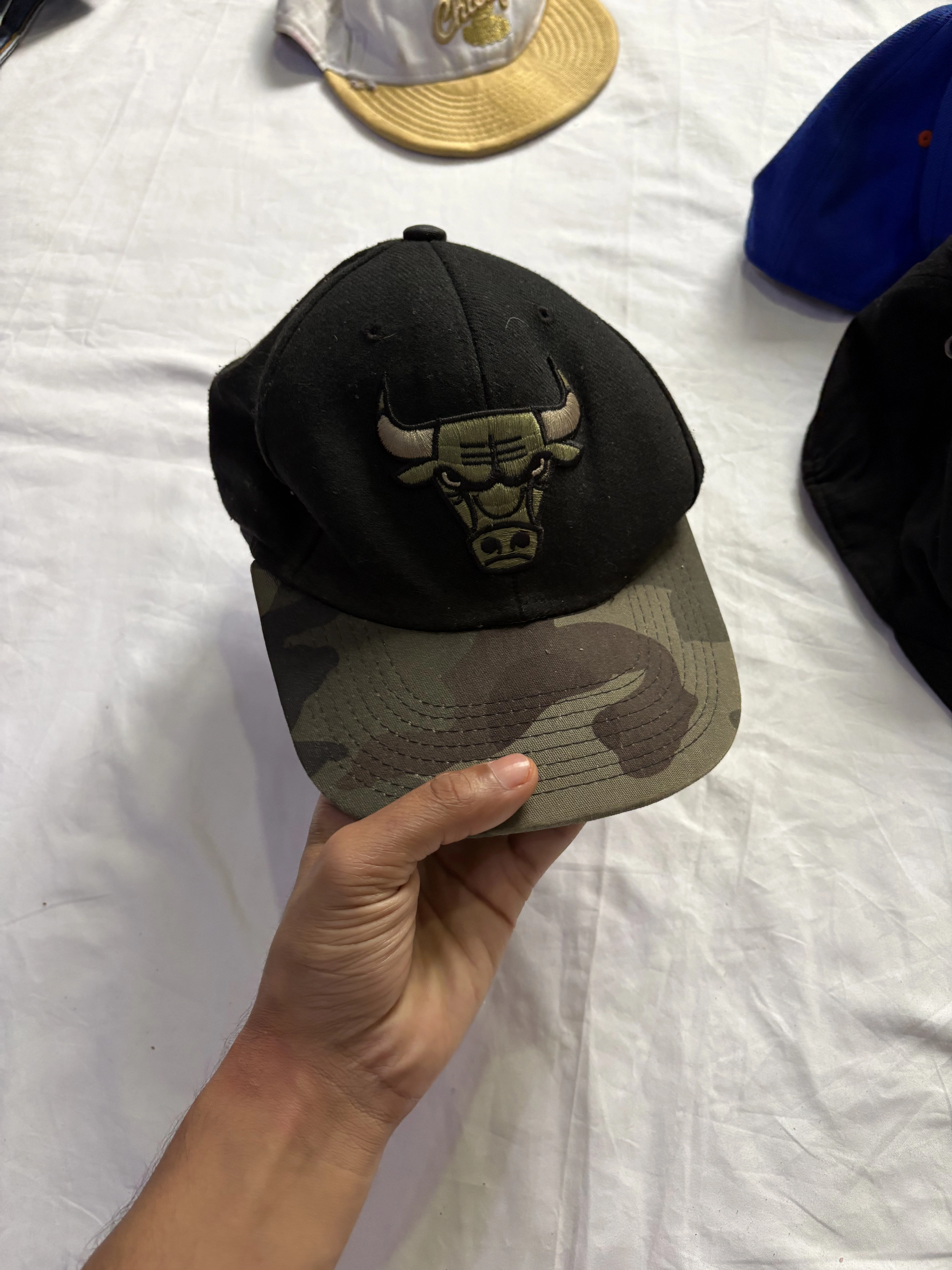 Chicago Bulls Mitchell & Ness Curved Brim Cap