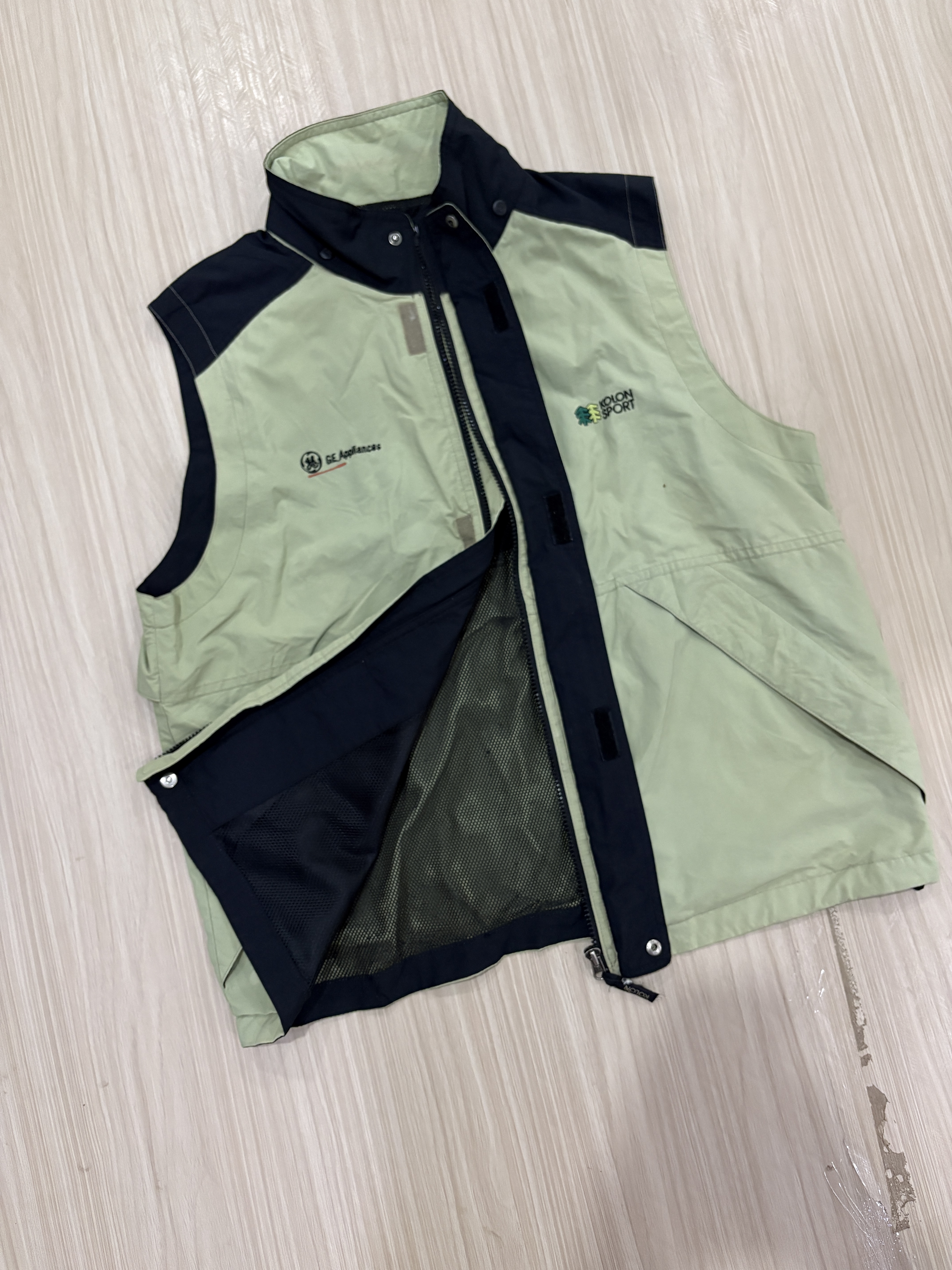 GE Appliances Industrial Utility Vest