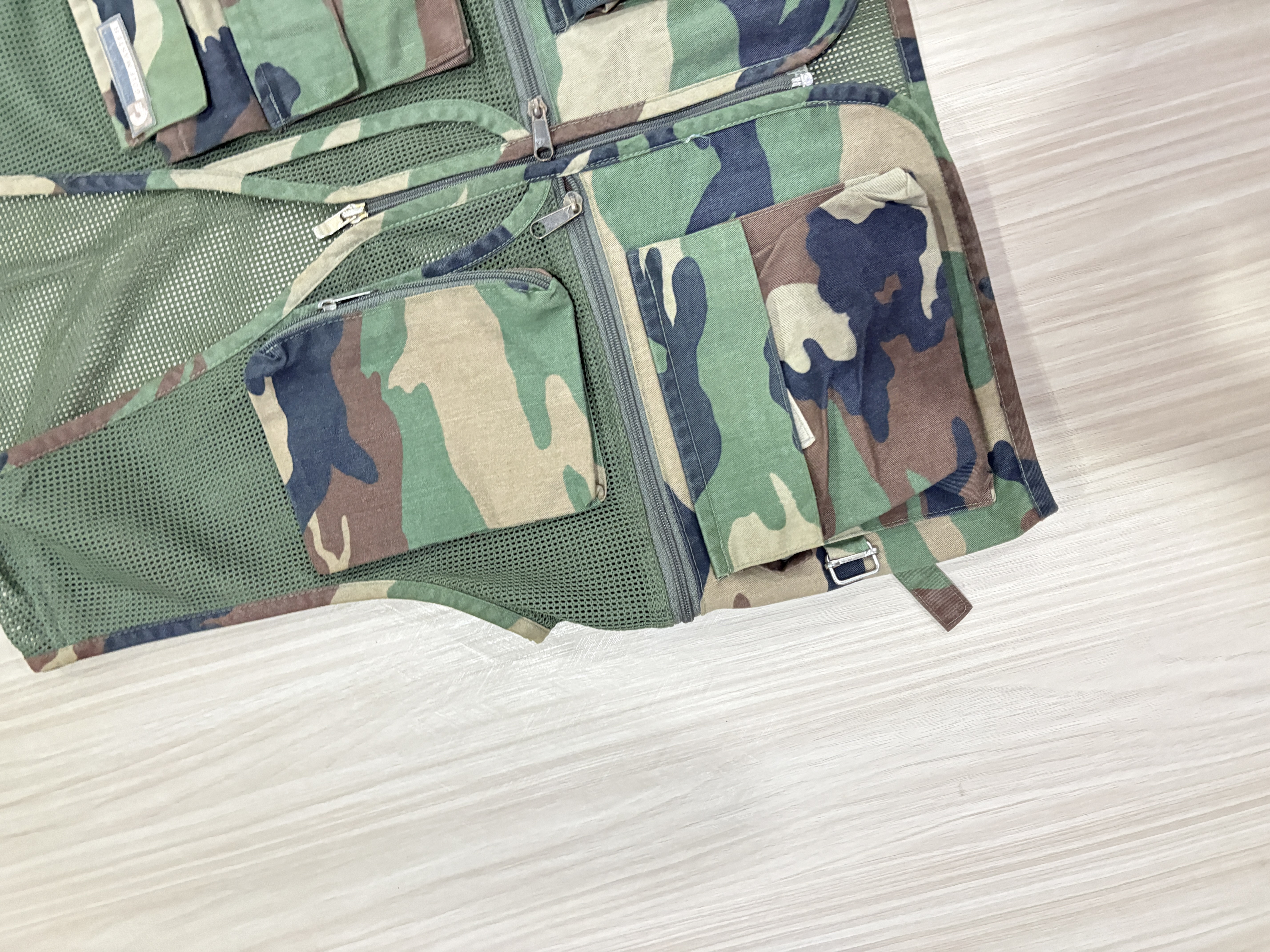 Golf Master Forest Camo Multi-Pocket Vest