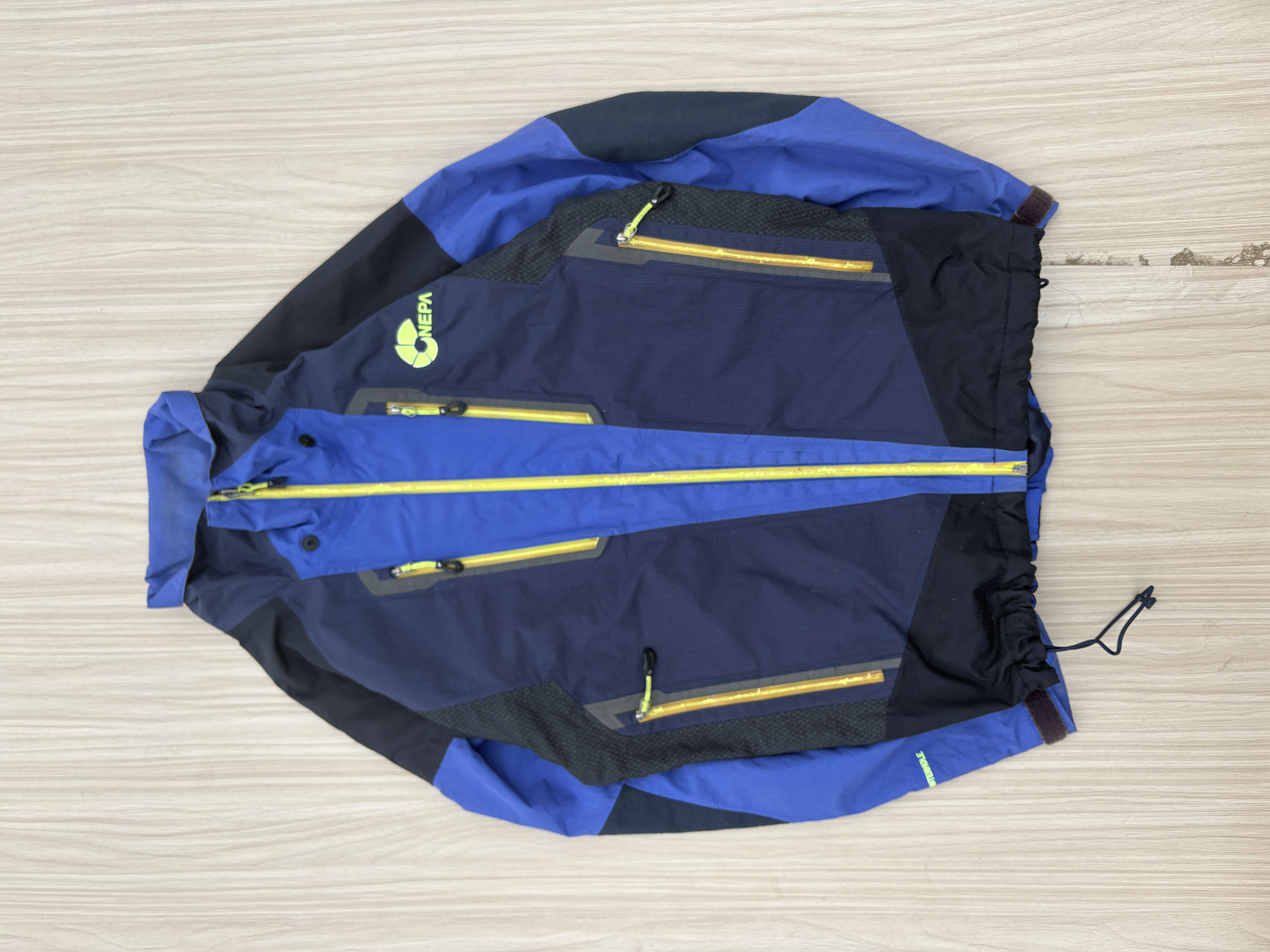 NEPA Gorpcore Wind - Breaker 